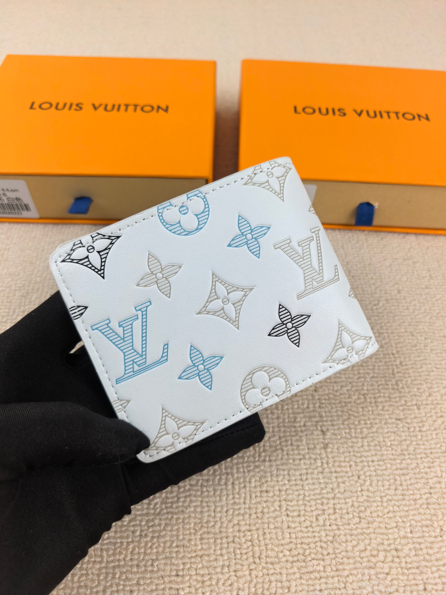 ルイ・ヴィトン 二つ折り財布 ホワイト コンパクト - 画像 2