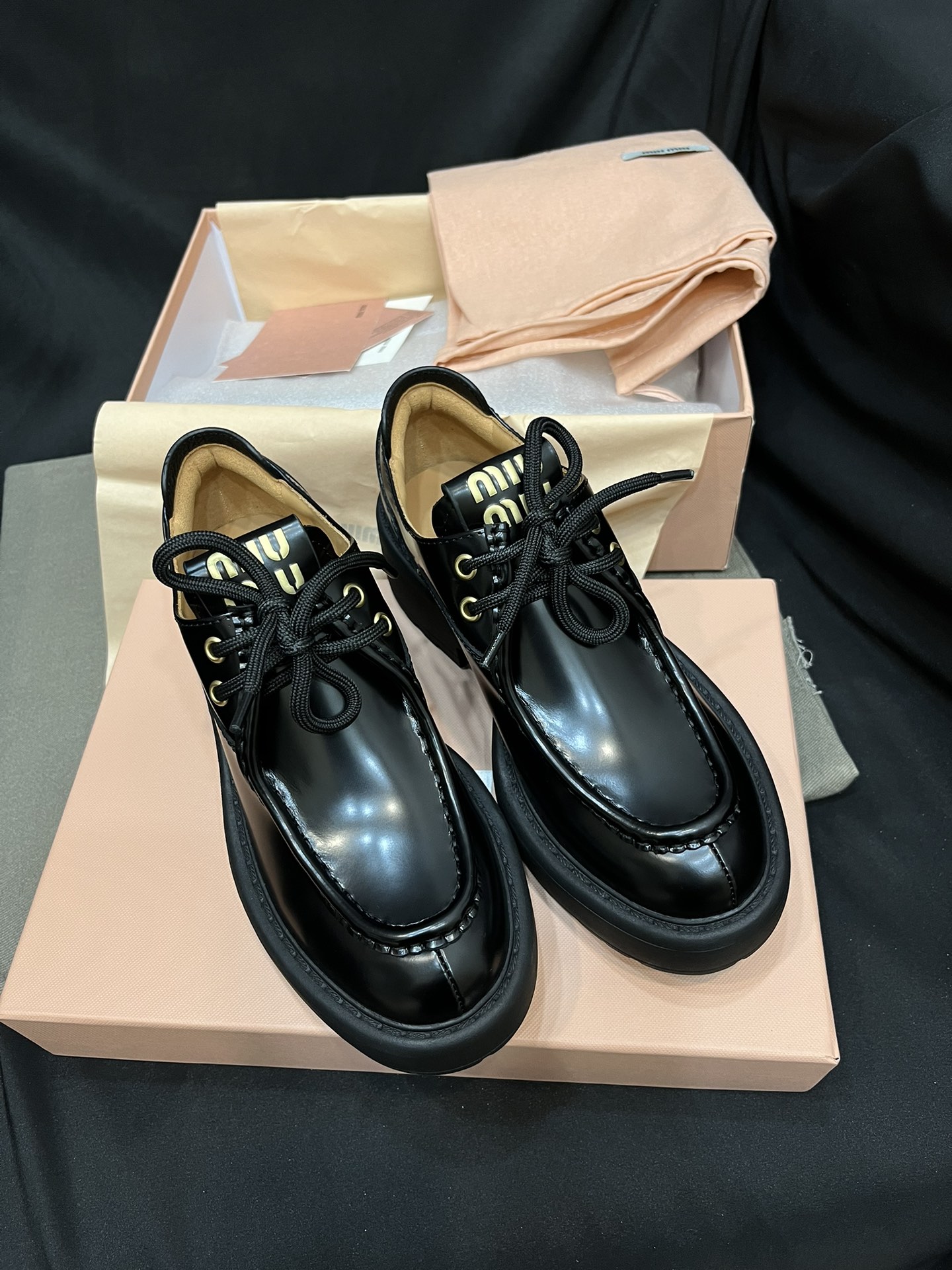 MiuMiu Sapatos Loafers