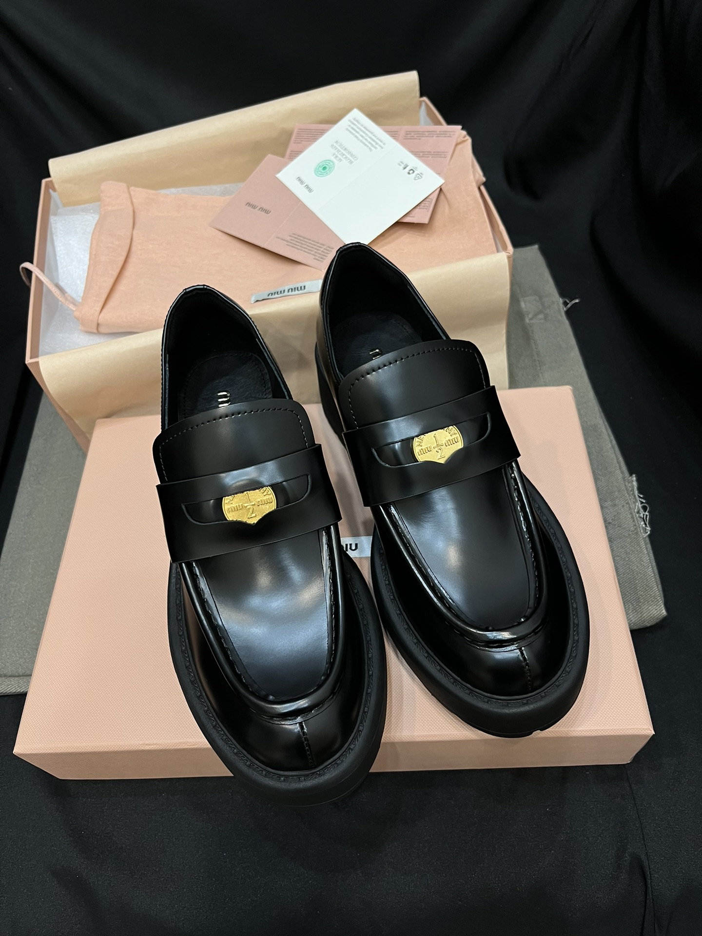 MiuMiu Sapatos Loafers