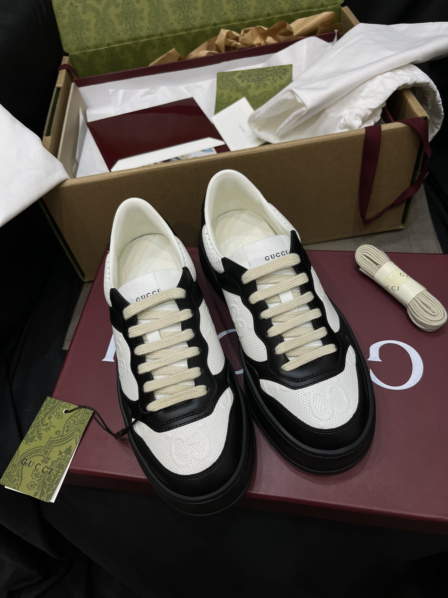 Gucci Sapatos Casuais Online da China