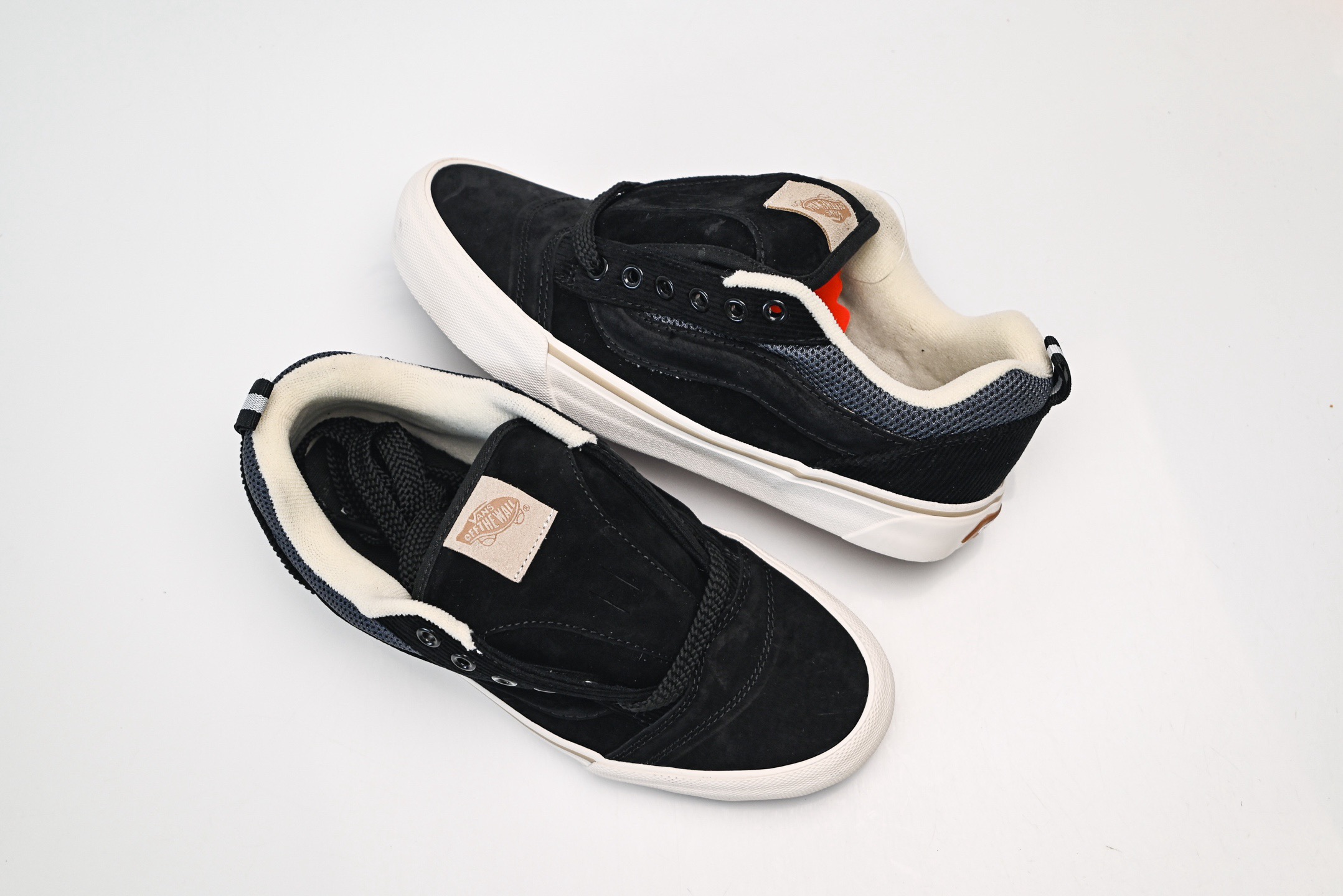 Vans Knu Skool CL 万斯范斯低帮休闲运动帆布滑板鞋 面包鞋 薄底 纯硫化 可盐可咸 夏季百搭神器-Top High Quatity Cheap Sneakers Fashion Clothing Clothes Bags handbags Shoes of all Brand wholesale With The best Quality And Beautiful Price from China Factory Chinese suppliers wholesaler seller Vans Knu Skool CL 万斯范斯低帮休闲运动帆布滑板鞋 面包鞋 薄底 纯硫化 可盐可咸 夏季百搭神器