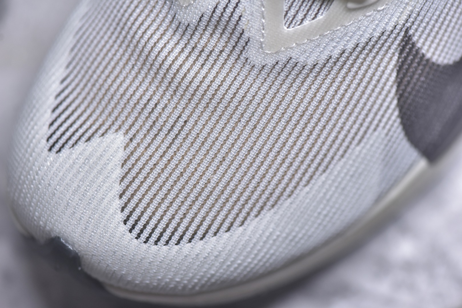 Nike ZoomX Vaporfly NEXT% 4 马拉松系列公路竞速超轻缓震跑步鞋 HV6107-100-莆田鞋,莆田鞋货源,高仿鞋,高仿鞋货源,安福档口,莆田高仿鞋,莆田鞋批发,高仿鞋批发,莆田高仿运动鞋,高仿运动鞋,莆田运动鞋 Nike ZoomX Vaporfly NEXT% 4 马拉松系列公路竞速超轻缓震跑步鞋 HV6107-100