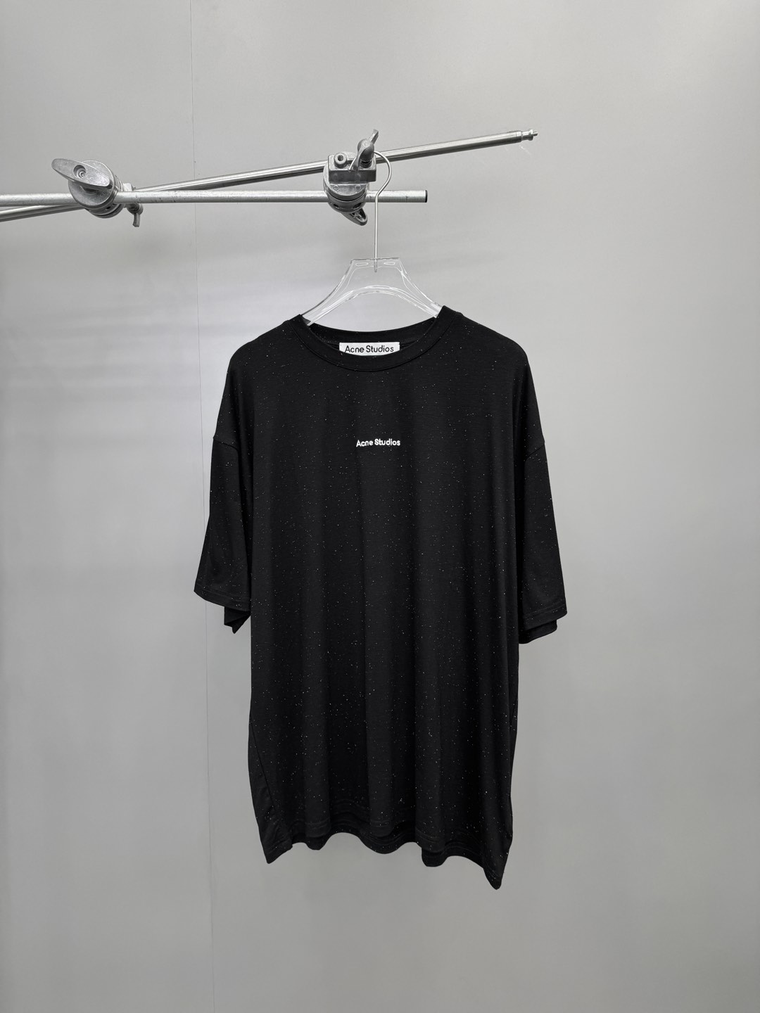 NO:295149,ACNE | New T-shirt, cotton and linen blended fabric, variegated mixed details are fully loaded, imported super dense three-dimensional plain embroidery on the chest, drooping fabric paper must have, size Sml, acne studios,tees, t-shirt, alexander wang19860909ACNE ｜新款t恤,棉麻混纺面料,杂色混织细节拉满,胸前进口超密立体平纹刺绣,垂感面料纸片人必备,尺码Sml,,acne studios,tees，t-shirt,alexander wang,Women's clothing