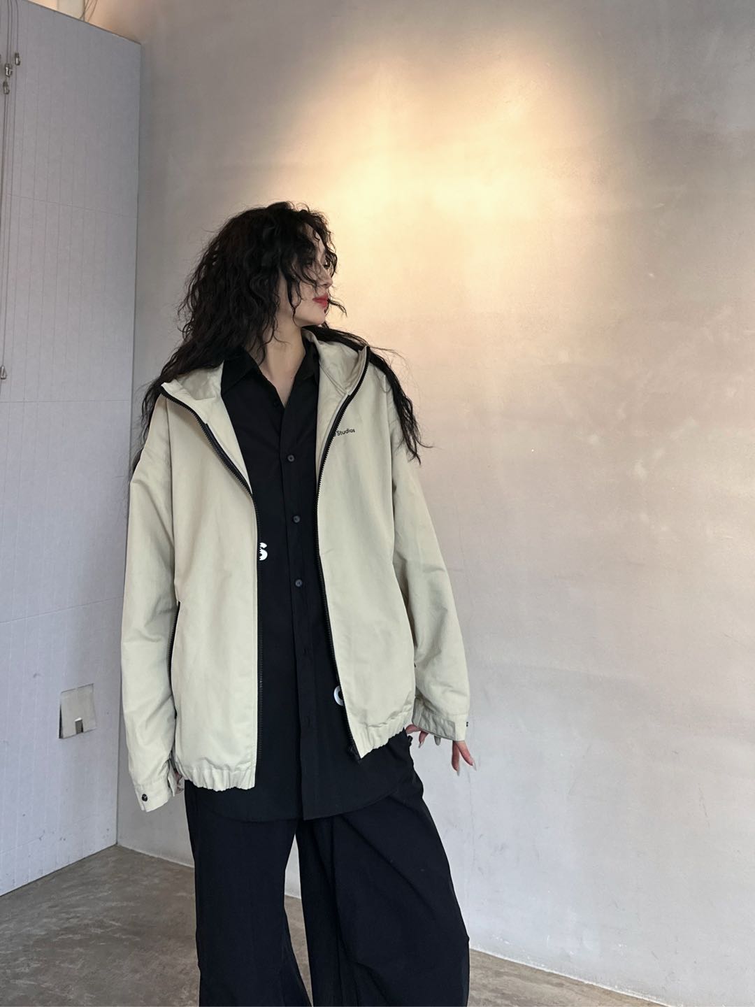 NO:295974,ACNE｜New windbreaker jacket, imported recycled fiber fabric, hanging windproof, classic chest logo decoration, minimalist style simple and easy to match, adjustable hem drawstring, size Sml, acne studios, jackets & coats, alexander wang19860909ACNE｜新款风衣外套,进口再生纤维面料,垂顺防风,胸前经典logo装饰,极简版型简约好搭配,下摆抽绳可调节,尺码Sml,,acne studios,jackets & coats,alexander wang,Women's clothing
