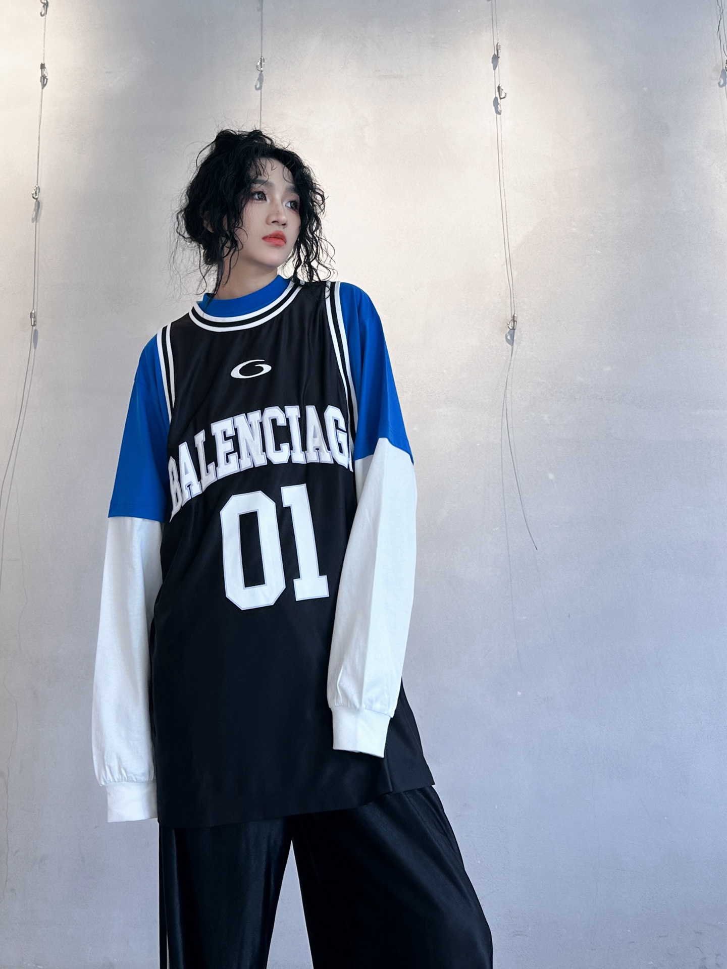 NO:298266,NEW｜New long-sleeved, pure cotton blended fabric, mesh fiber breathable quick-drying jersey design cool and fashionable, bright line edged sports and leisure, contrasting color design sports and leisure, loose style for men and women, size Sml, alexander wang19860909NEW｜新款长袖,纯棉混纺面料,网状纤维透气速干球衣设计酷帅时尚,明线包边运动休闲,撞色设计运动休闲,宽松版型男女同款,尺码Sml,,alexander wang,Women's clothing