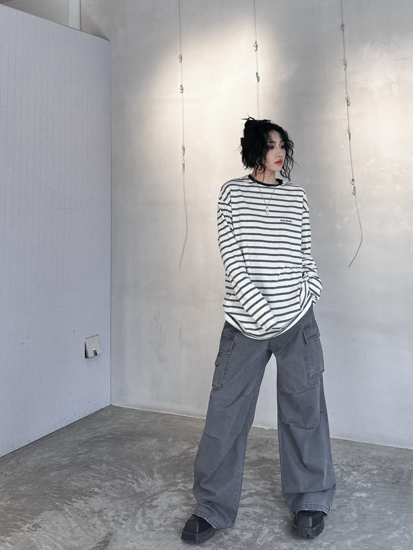 NO:298237,ACNE｜New long-sleeved T-shirt, cotton-blend fabric, smooth, soft, comfortable and breathable, fixed-dye striped color matching to make white and high-end, classic embroidery logo design on the chest, size Sml, acne studios,tees, t-shirt, alexander wang19860909ACNE｜新款长袖t恤,人棉混纺面料,垂顺柔软舒适透气,定染条纹配色显白高级,胸前经典刺绣logo设计,尺码Sml,,acne studios,tees，t-shirt,alexander wang,Women's clothing