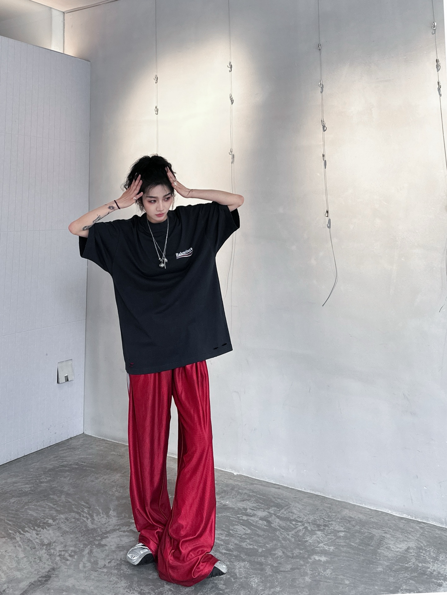 NO:308867,Paris｜New Coke T-shirt, 100% pure cotton, hanging hole craftsmanship, soft and comfortable fabric, front and back of the chest, loose style, same style for men and women, size SML, tees, t-shirt, alexander wang19860909巴黎｜新款可乐T恤,百分百纯棉,吊磨破洞工艺,面料柔软舒适,胸前后背可乐印花,宽松版型,男女同款,尺码SML,,tees，t-shirt,alexander wang,Women's clothing