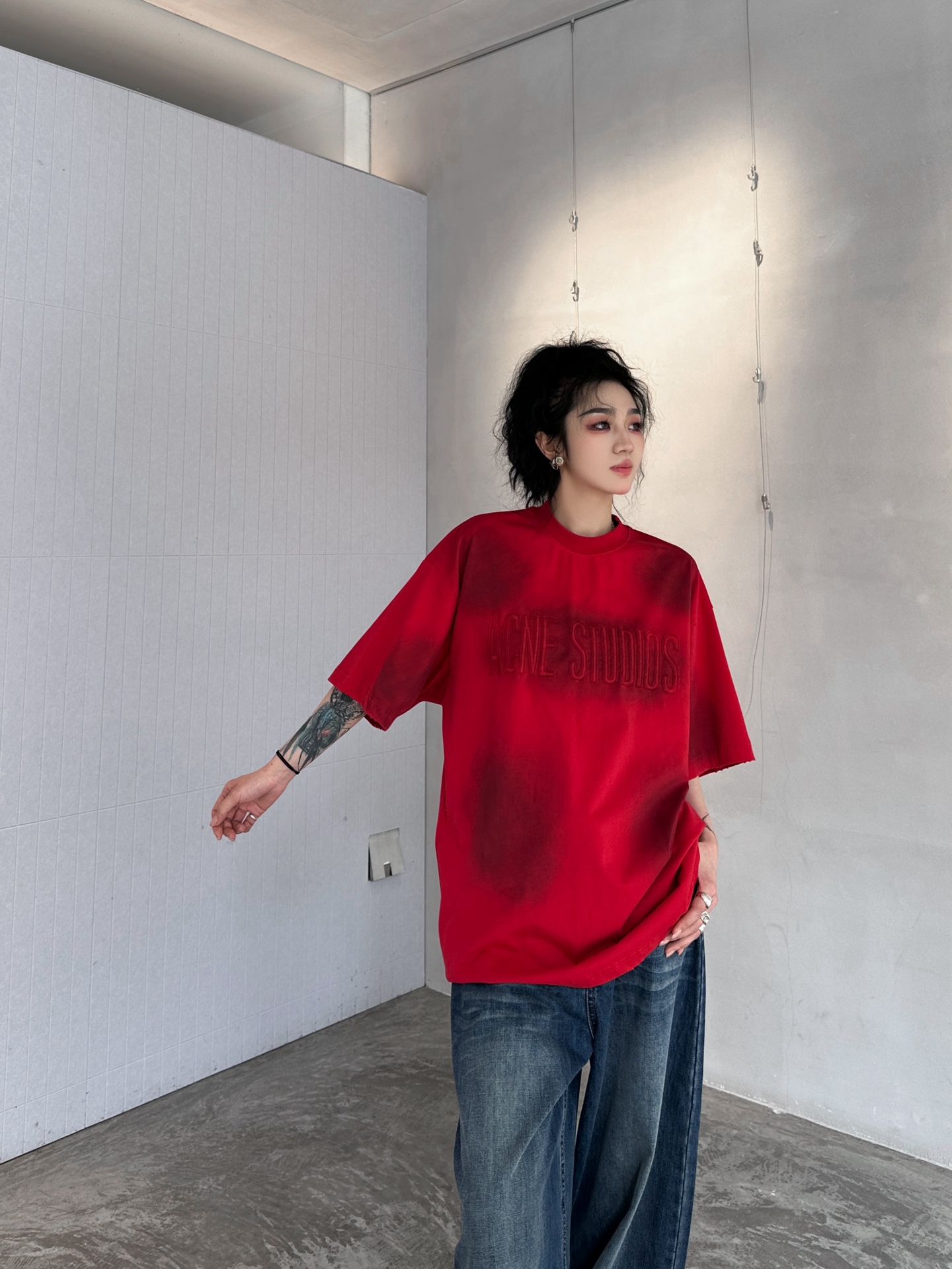 NO:308856,NEW｜New T-shirt, pure cotton fabric is soft and comfortable, neckline two-pin reinforcement machine wash and not easy to deform, chest empty needle embroidery logo decoration, loose style for men and women, size Sml, tees, t-shirt, alexander wang19860909NEW｜新款t恤,纯棉面料柔软舒适,领口二本针加固机洗不易变形,胸前空针刺绣logo装饰,宽松版型男女同款,尺码Sml,,tees，t-shirt,alexander wang,Women's clothing