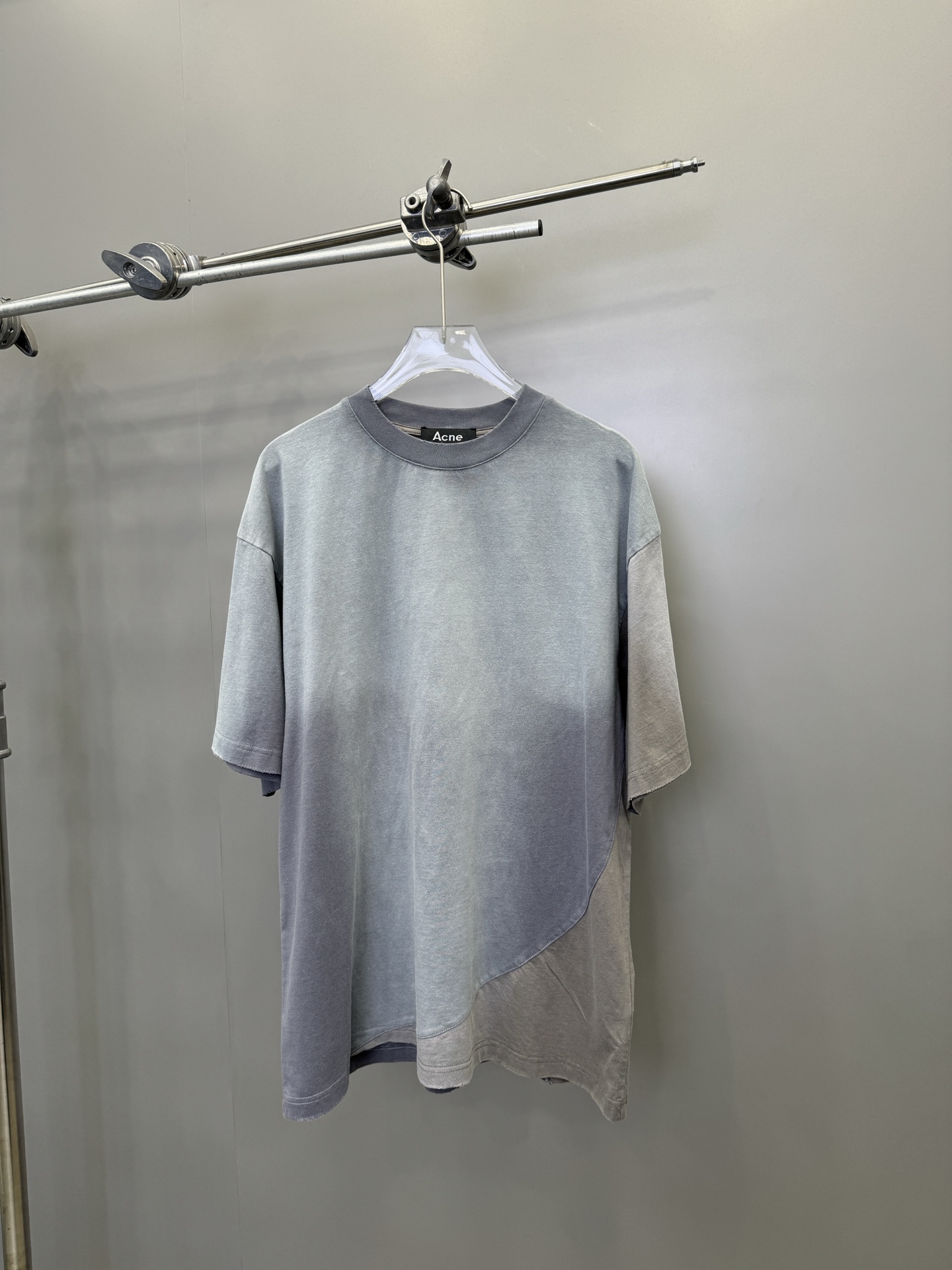 NO:309908,ACNE｜New spliced ​​contrasting color washing T-shirt, 100% pure cotton Size SML, acne studios,tees, t-shirt, alexander wang19860909ACNE｜新款拼接撞色洗水T恤,百分百纯棉 尺码SML,,acne studios,tees，t-shirt,alexander wang,Women's clothing