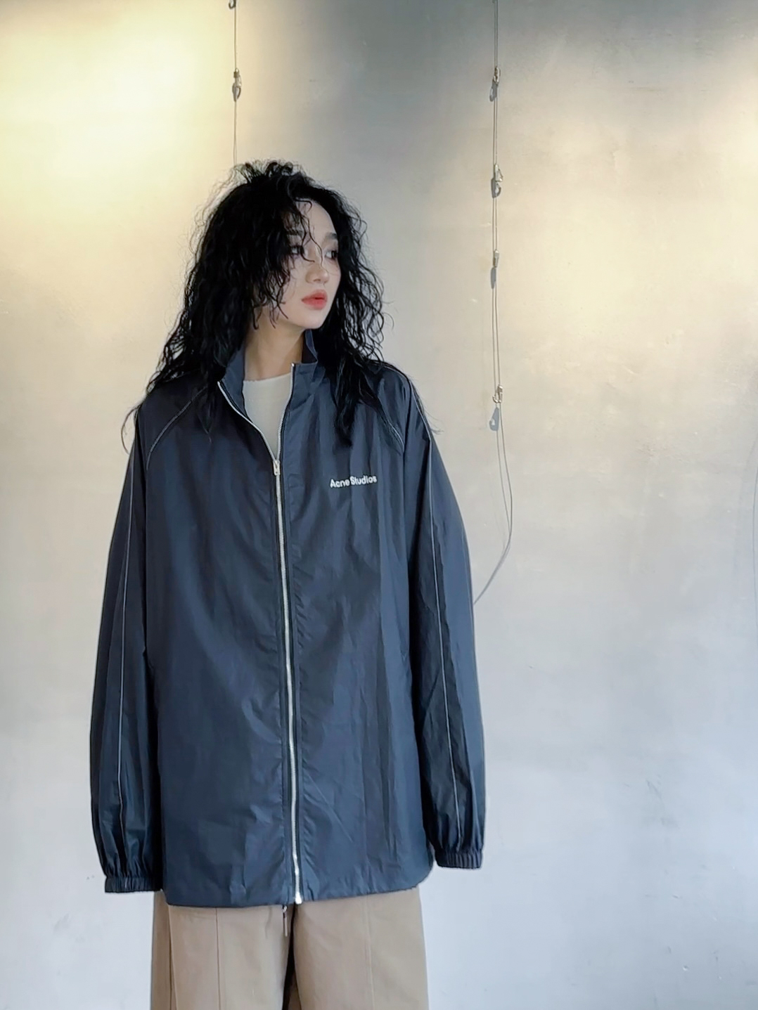 NO:309902,ACNE｜New classic embroidered alphabet stand collar jacket, 100% imported cotton, light texture, straight hem, as a sunscreen in spring and summer, you must buy it SML, acne studios, jackets & coats, alexander wang19860909ACNE｜新款经典刺绣字母立领外套,百分百进口棉,质感轻薄,平直下摆,春夏季当防晒衣,入手必入呀尺码SML,,acne studios,jackets & coats,alexander wang,Women's clothing