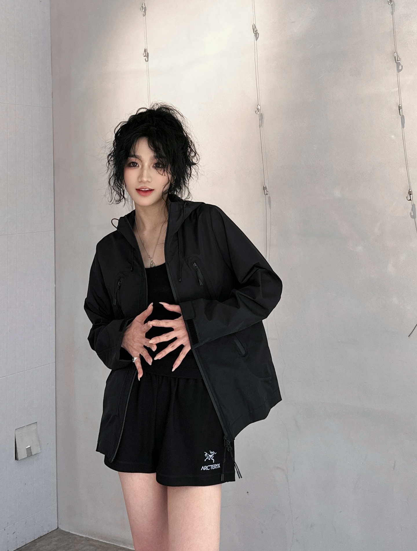 NO:311941,MM6 co-branded model｜New functional windbreaker jacket fabric 100% polyester fiber, customized coating, customized zipper head glue coating process, customized waterproof zipper, imported velcro on cuffs, strong wearability SML, masion magnolia, jackets & coats, alexander wang19860909MM6联名款｜新款机能风衣外套 面料百分百聚酯纤维,定制涂层,定制拉链头涂胶工艺,定制防水拉链,袖口进口魔术贴,实穿性强 尺码SML,,masion margiela,jackets & coats,alexander wang,Women's clothing