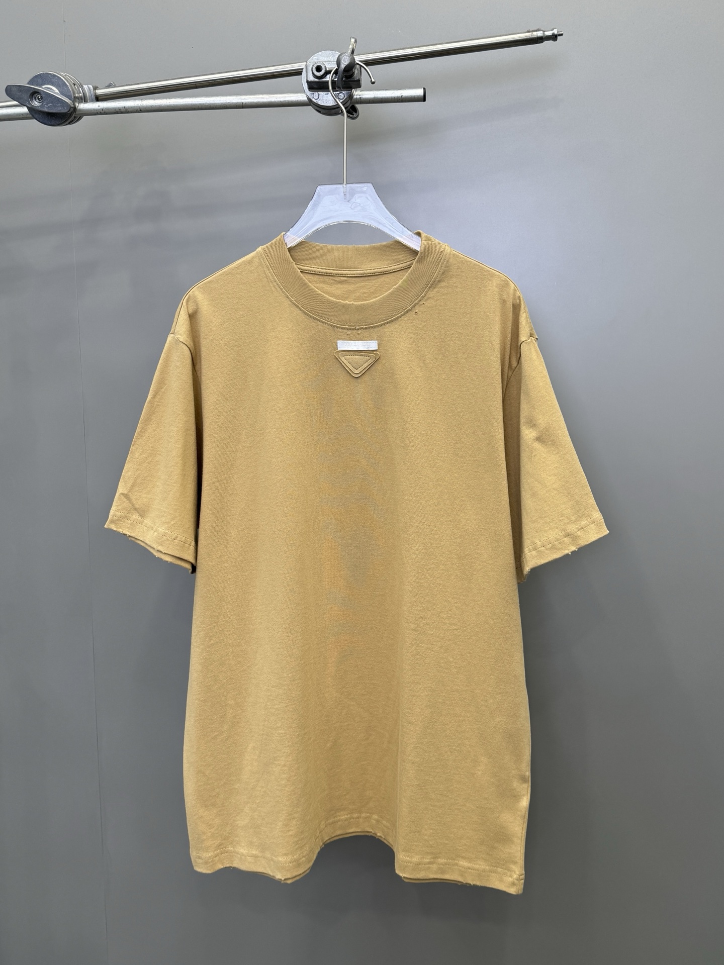 NO:311950,P Home | New Washing Short Sleeve, 100% Cotton is simple and fashionable, not picky, loose silhouette, can be used for commuting and casual inner wear, size SML, T-shirt, alexander wang19860909P家｜新款洗水短袖,百分百棉简单时尚不挑人,宽松廓形,通勤休闲内搭皆可,尺码SML,,T-shirt,alexander wang,Women's clothing