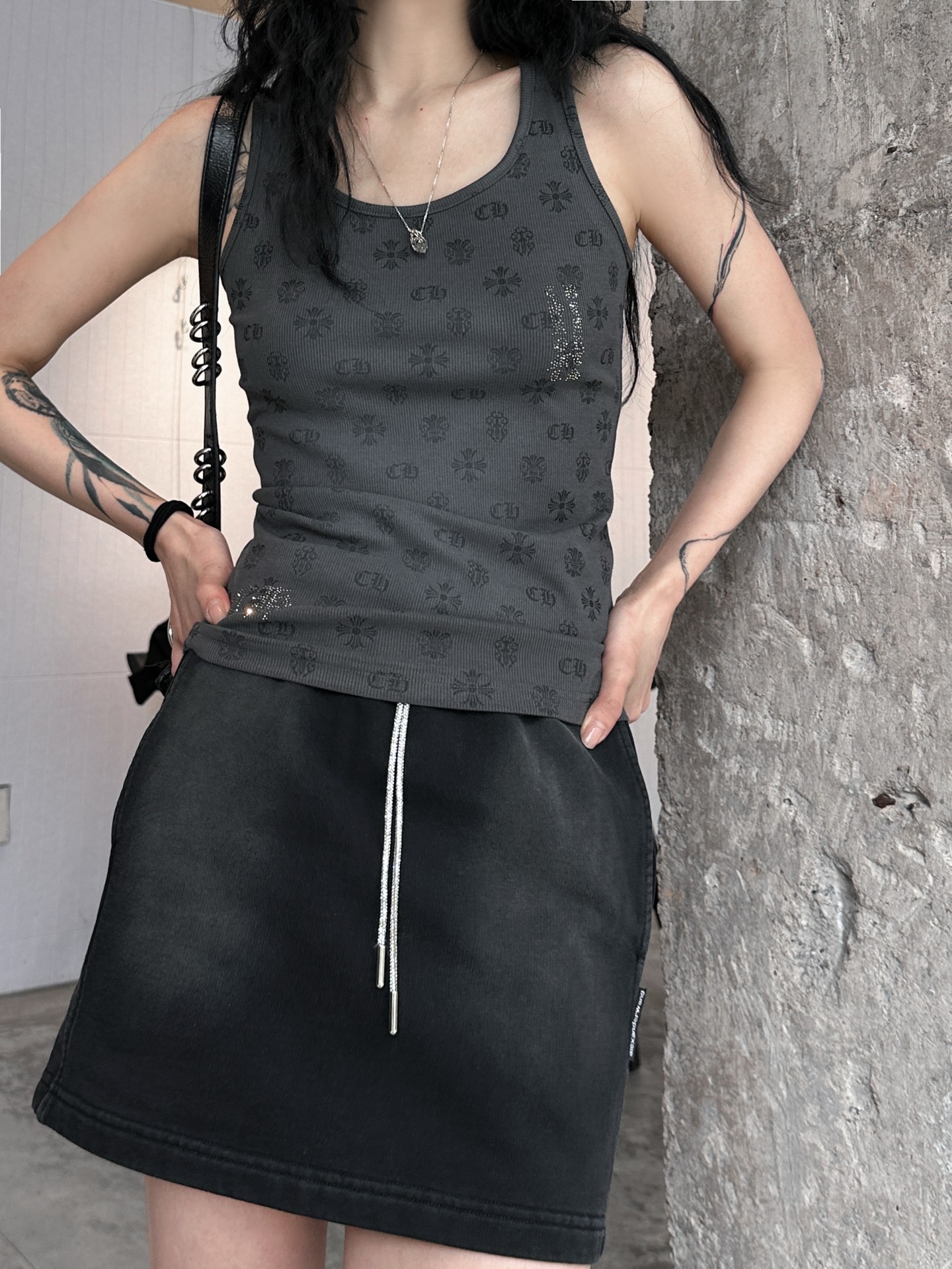 NO:312378,Croxin｜New grey cloth printed cotton vest, fabric close-fitting and comfortable, spray color washing and diamond craftsmanship, size SML, chrome hearts, alexander wang19860909克罗心｜新款坯布印花人棉背心,面料贴身舒适, 喷色洗水烫钻工艺,尺码SML,,chrome hearts,alexander wang,Women's clothing