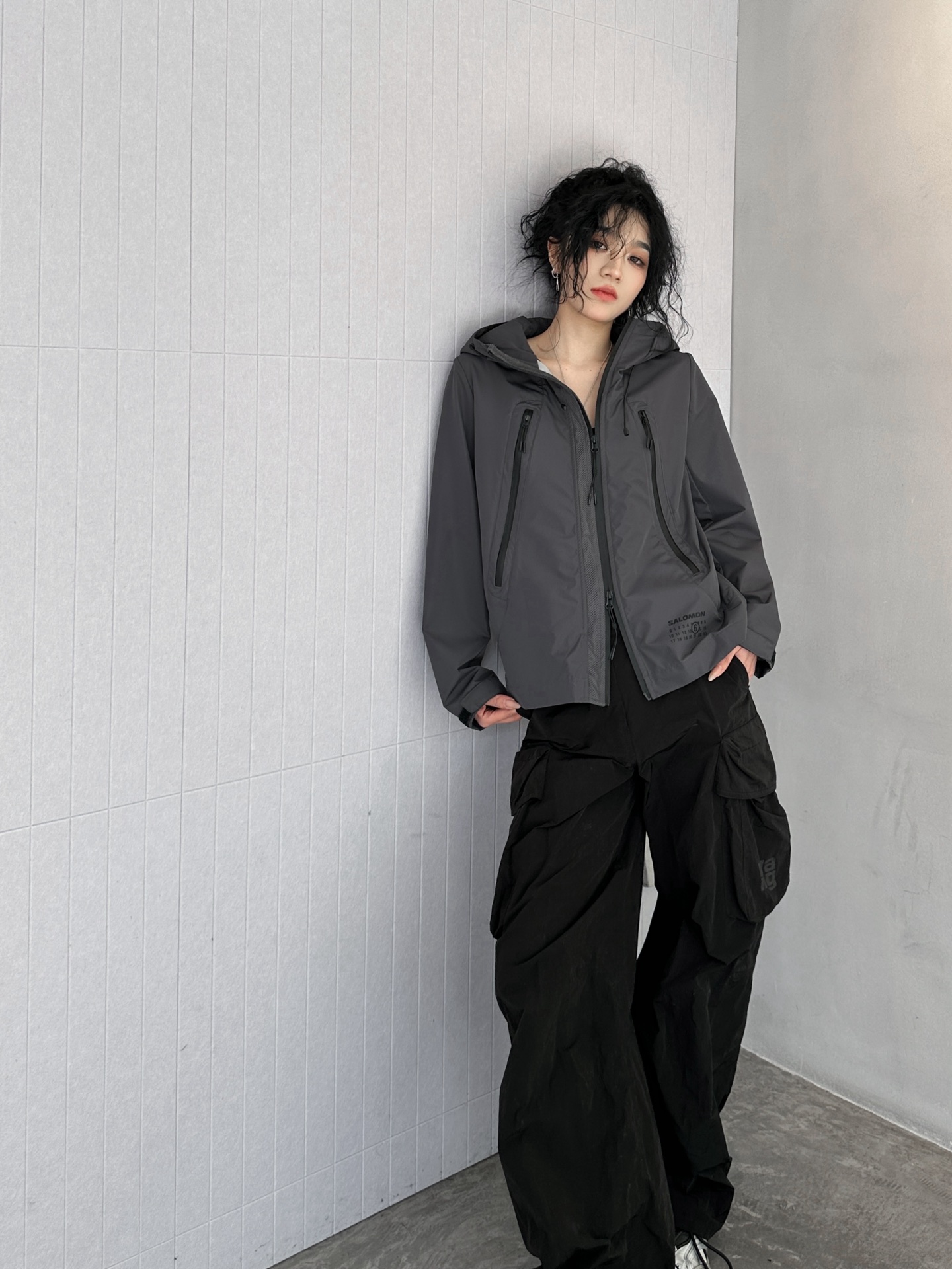 NO:320186,MM6 co-branded model｜New functional windbreaker jacket fabric 100% polyester fiber, customized coating, customized zipper head glue coating process, customized waterproof zipper, imported velcro on cuffs, strong wearability SML, masion magnolia, jackets & coats, alexander wang19860909MM6联名款｜新款机能风衣外套 面料百分百聚酯纤维,定制涂层,定制拉链头涂胶工艺,定制防水拉链,袖口进口魔术贴,实穿性强 尺码SML,,masion margiela,jackets & coats,alexander wang,Women's clothing