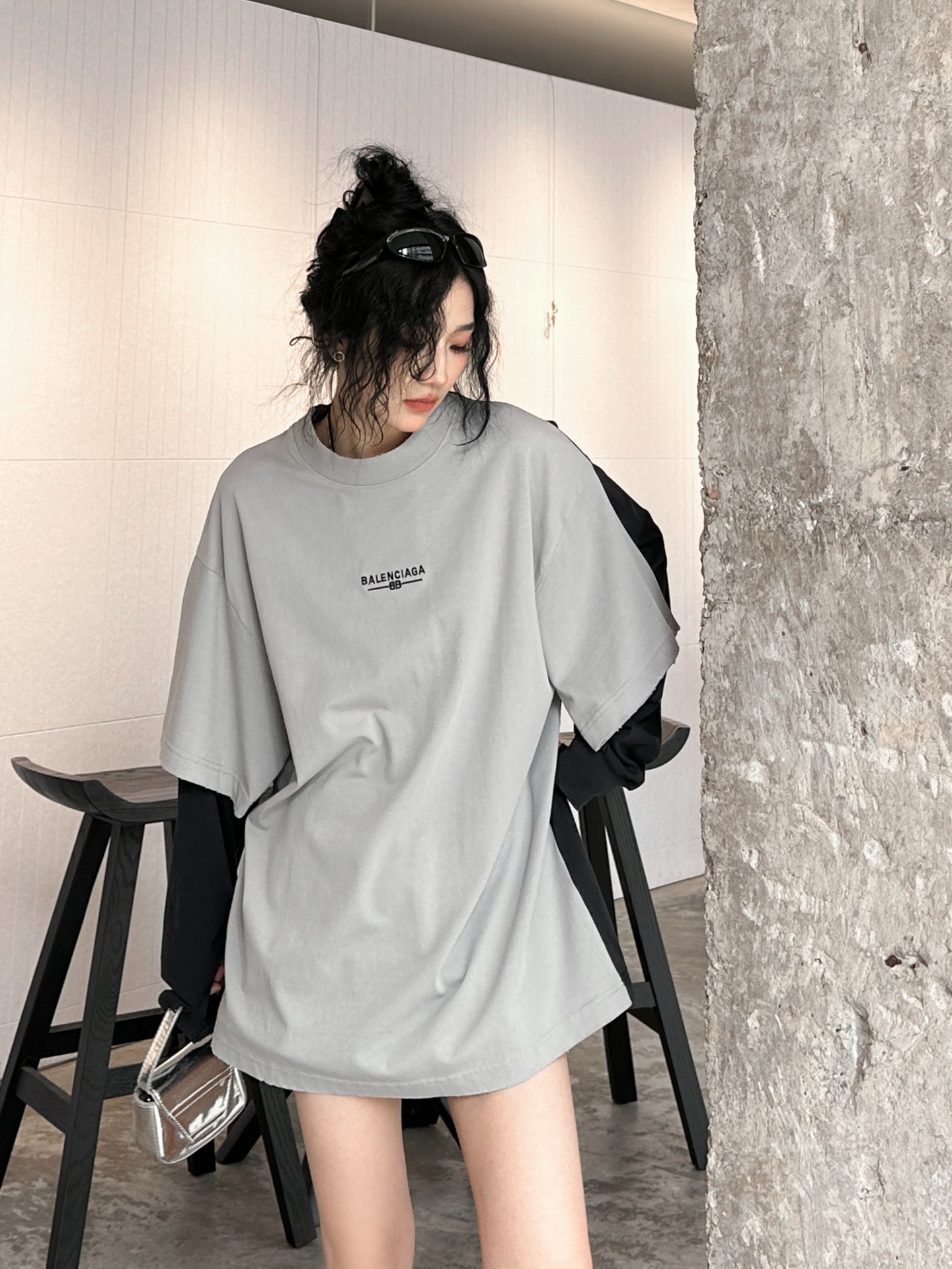 NO:317378,NEW｜New T-shirt, pure cotton fabric soft and comfortable, AB surface splicing design, imported ultra-dense plain embroidery technology on the front and back of the chest, loose style for men and women, size Sml, tees, t-shirt, alexander wang19860909NEW｜新款t恤,纯棉面料柔软舒适,AB面拼接设计,胸前后背进口超密平纹刺绣工艺,宽松版型男女同款,尺码Sml,,tees，t-shirt,alexander wang,Women's clothing