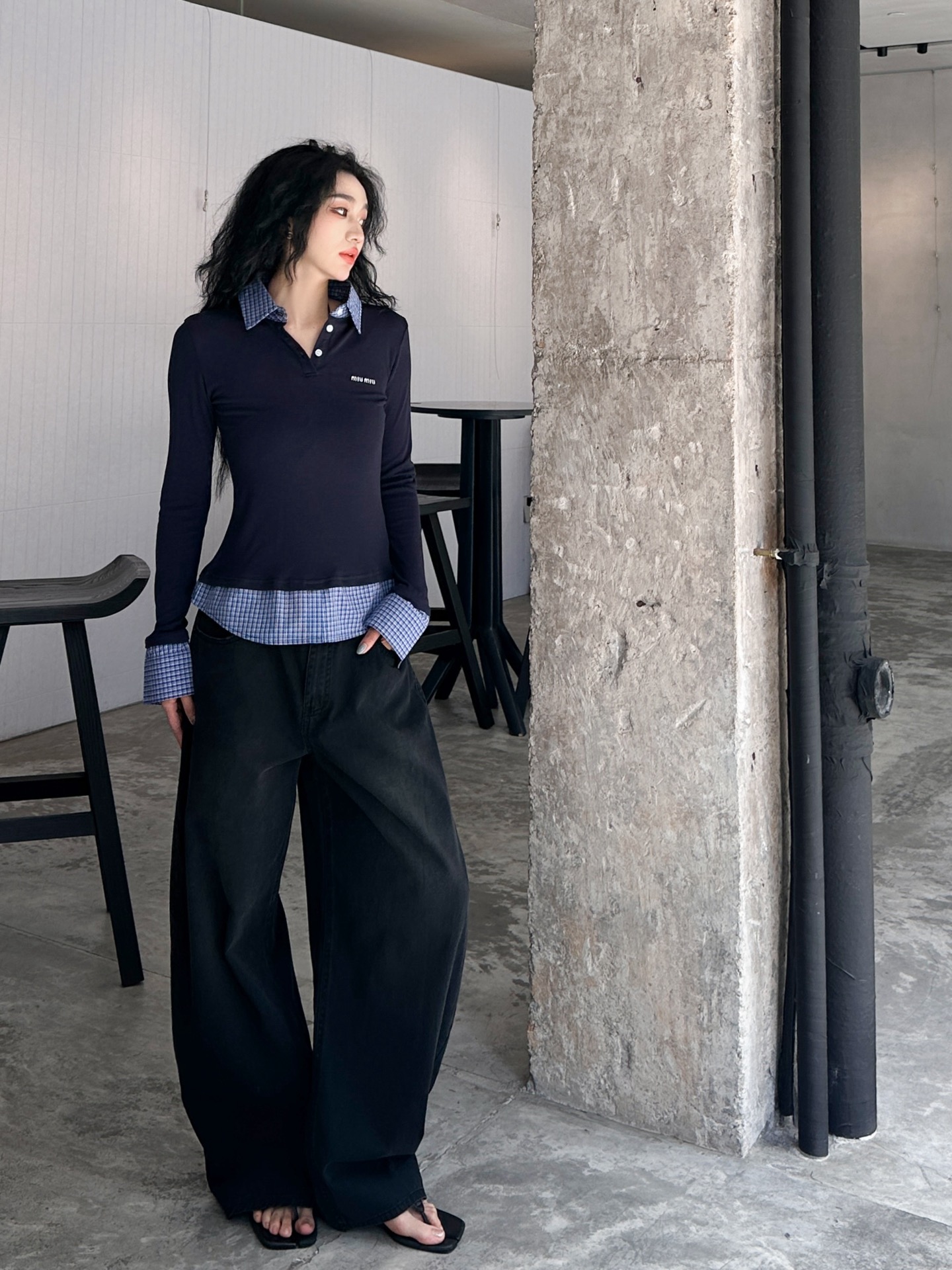 NO:318211,MIU｜New long-sleeved, high-stretch cotton fabric, spliced ​​fake two-piece shirt design, full of intelligence, customized logo decoration on the chest, small-size slim fit and not tight, size Sml, miumiu, shirts, alexander wang19860909MIU｜新款长袖,高弹力棉面料,拼接假两件衬衫设计,高智感十足,胸前定制徽标装饰,小版型修身不紧身,尺码Sml,,miumiu,shirts,alexander wang,Women's clothing