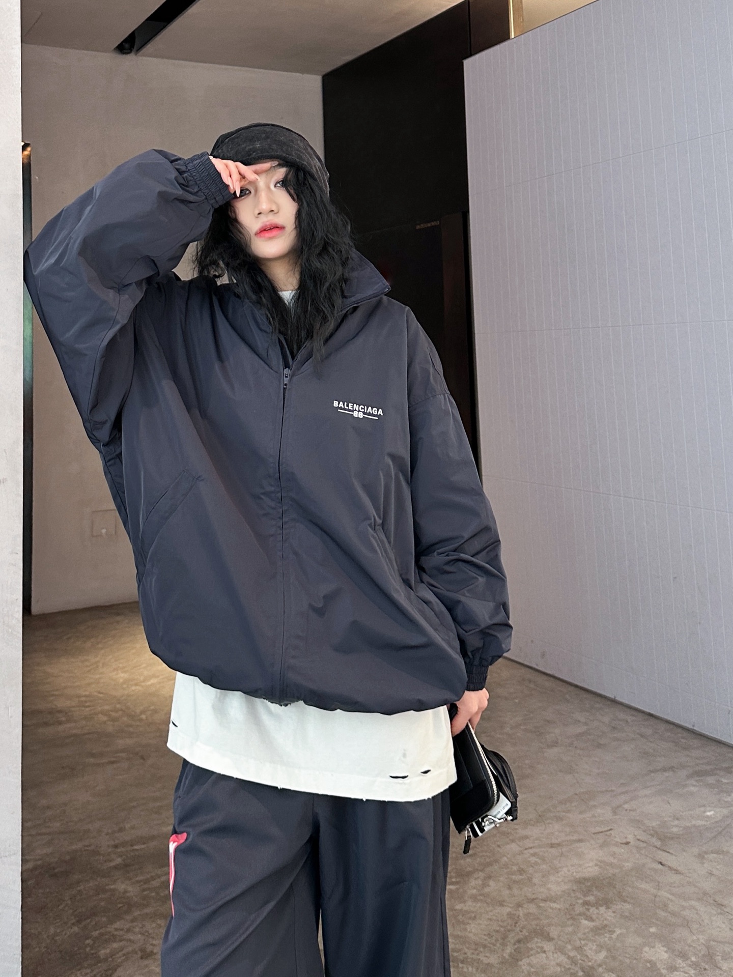 NO:318199,NEW｜New windbreaker jacket, washing cotton fabric, fried color and old texture, imported super dense plain embroidery logo loose style for men and women, size Sml [Washing instructions pure cotton fabric, dry cleaning, not suitable for sun exposure],, jackets & coats, alexander wang19860909NEW｜新款风衣外套,水洗棉面料,炒色做旧质感十足,胸前进口超密平纹刺绣logo宽松版型男女同款,尺码Sml ［洗涤须知纯棉面料,建议干洗,不宜暴晒］,,jackets & coats,alexander wang,Women's clothing