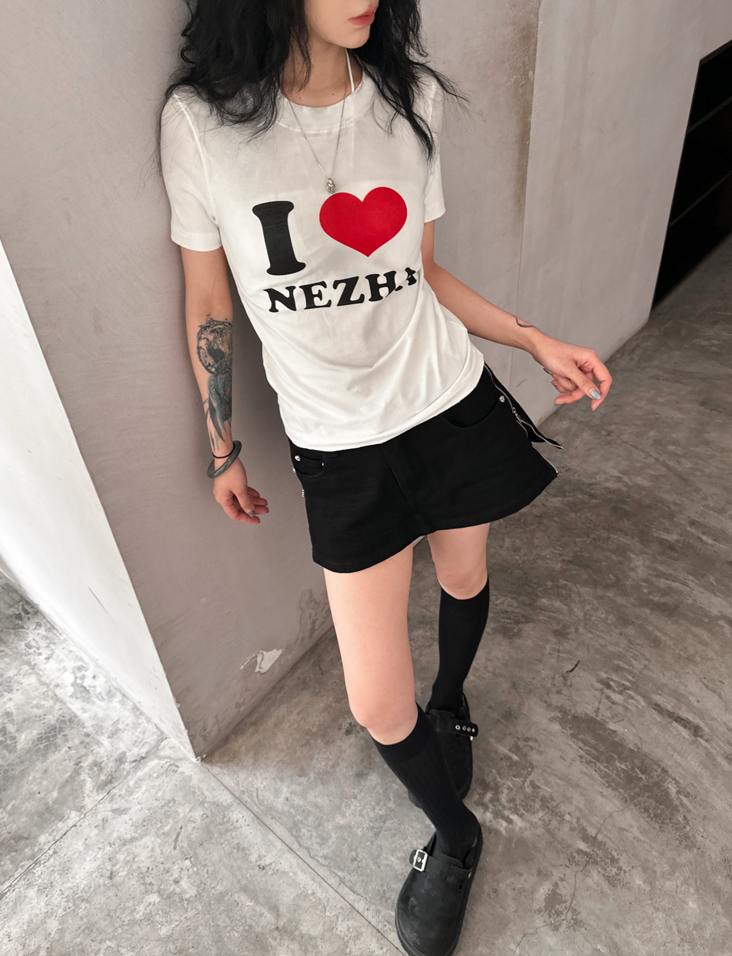 NO:319703,NEW｜New T-shirt, high elastic cotton fabric slim and not tight, three-dimensional offset printing pattern on the front and back of the chest, key color inkjet treatment for the whole body, essential for small-size hot girls, size Sml, tees, t-shirt, alexander wang19860909NEW｜新款t恤,高弹力棉面料修身不紧身,胸前后背立体胶印图案,整身重点色喷墨处理,小版型辣妹必备,尺码Sml,,tees，t-shirt,alexander wang,Women's clothing