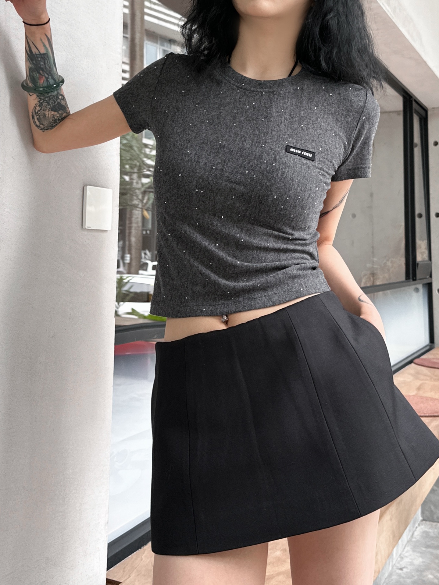 NO:947930,ACNE｜New culottes, rayon fabric is light and wrinkle-resistant, fake two-piece culottes are designed to be worn without being exposed, versatile and essential, size Sml,,acne studios,skirts,19860909ACNE｜新款裙裤,人棉面料轻薄抗皱,假两件裙裤设计好穿不走光,百搭必备款,尺码Sml,,acne studios,skirts,,Women's clothing