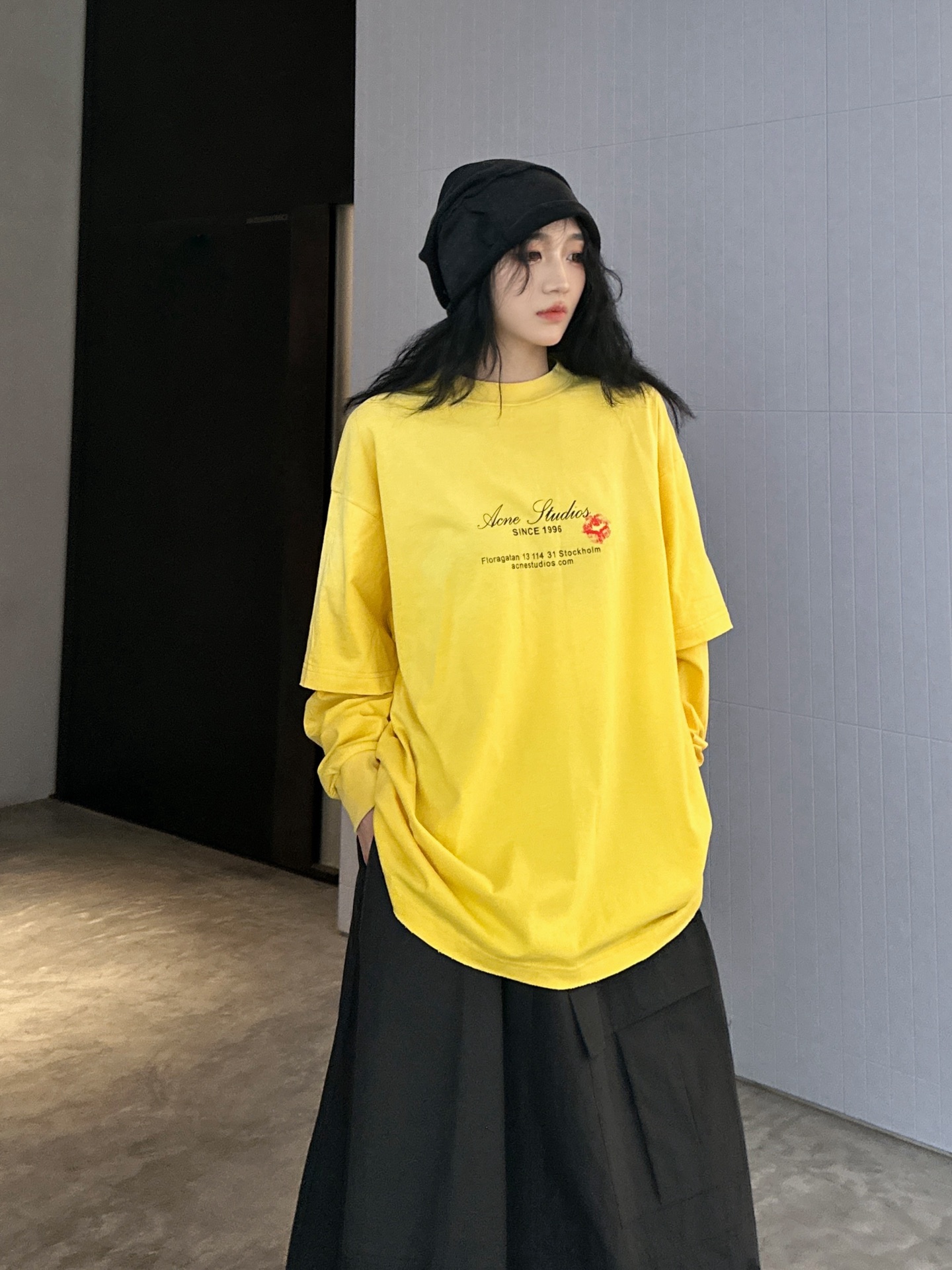 NO:319662,ACNE｜New fake two-piece T-shirt, pure cotton fabric, old washing process soft and comfortable, deconstructed and spliced ​​design, high-temperature offset printing process on the chest feels three-dimensional and textured, loose styles for men and women, size Sml, acne studios,tees, t-shirt, alexander wang19860909ACNE｜新款假两件t恤,纯棉面料,做旧水洗工艺柔软舒适,解构拼接设计感十足,胸前高温胶印工艺手感立体有质感,宽松版型男女同款,尺码Sml,,acne studios,tees，t-shirt,alexander wang,Women's clothing