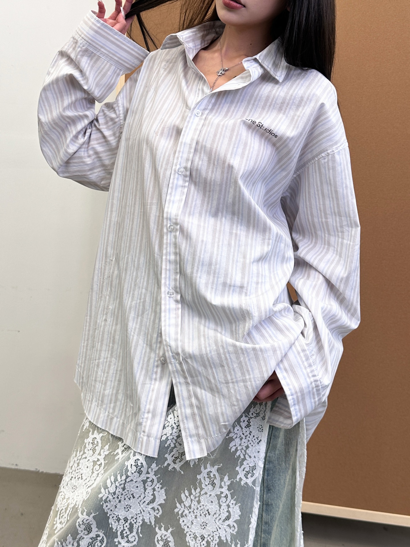 NO:329951,ACNE ｜ New style shirt, front and rear printing combined with laundry washing water hanging grinding color spraying technology, high density cotton, same style for men and women, size sml, acne studios, alexander wang19860909ACNE ｜ 新款衬衣,前后印花结合成衣洗水吊磨喷色工艺,高密棉,男女同款,尺码sml,,acne studios,alexander wang,Women's clothing