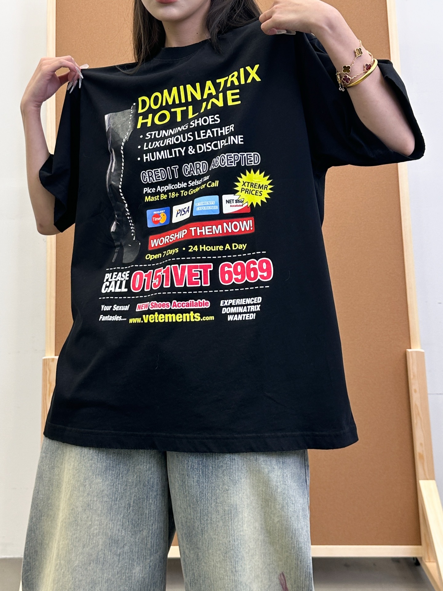 NO:329955,VET ｜ New short-sleeved style, multi-color printed and laundry washing and hanging technology superposition, cotton, same style for men and women, size sml, T-shirt, alexander wang19860909VET ｜ 新款短袖,前后多色印花加成衣洗水吊磨工艺叠加,棉,男女同款,尺码sml,,T-shirt,alexander wang,Women's clothing