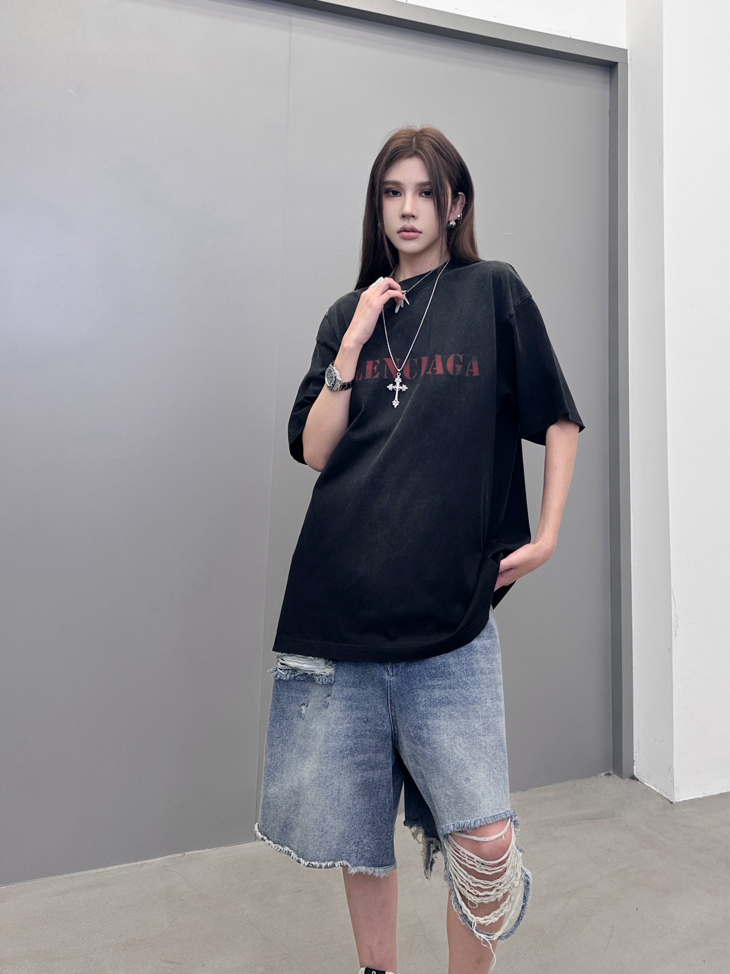 NO:329934,Paris ｜ New printing T, front and rear white ink printing plus laundry washing water hanging grinding color spraying superposition technology, cotton, same style for men and women, size sml, alexander wang19860909巴黎 ｜ 新款印花T,前后白墨印花加成衣洗水吊磨喷色叠加工艺,棉,男女同款,尺码sml,,alexander wang,Women's clothing