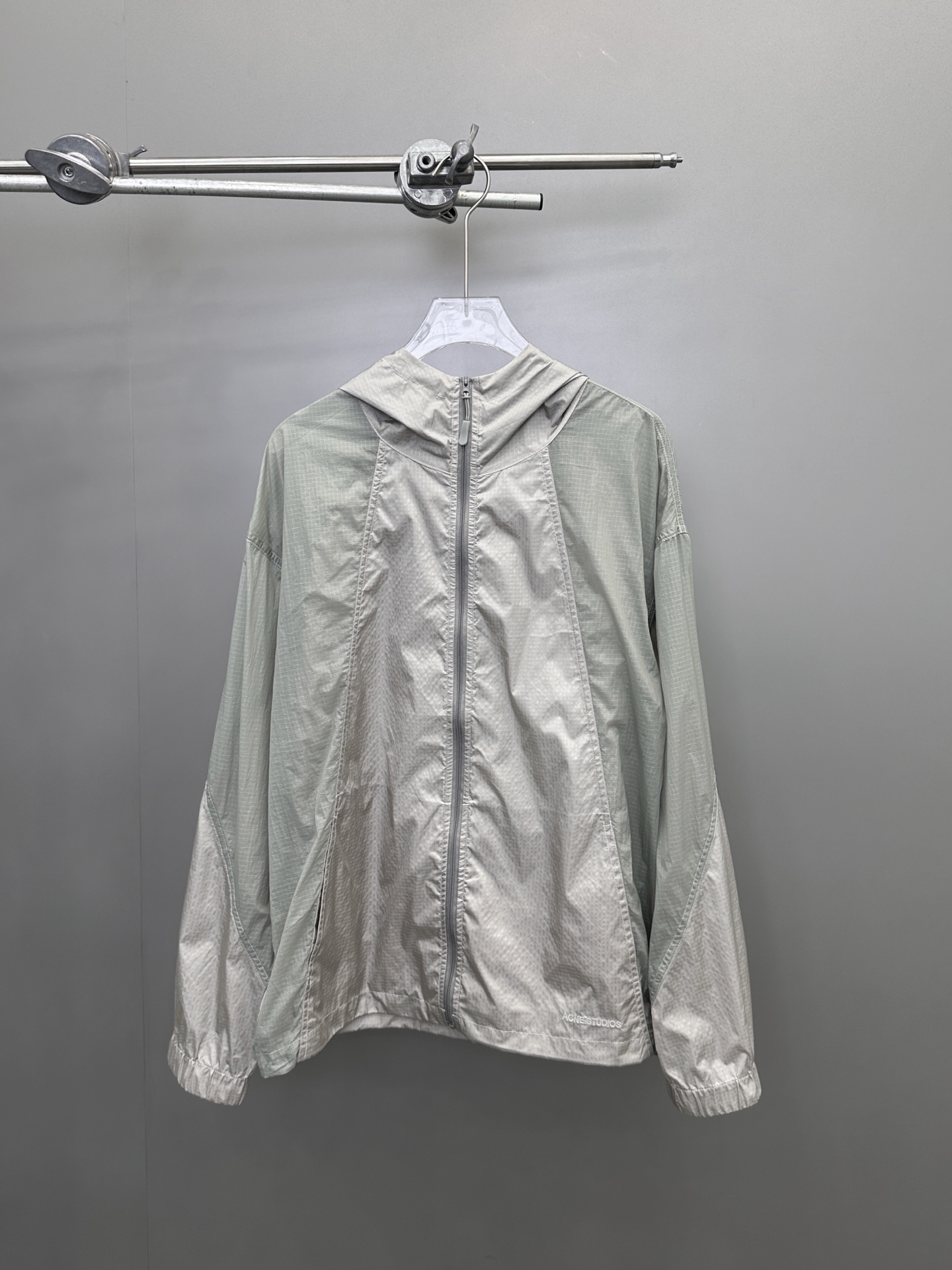 NO:326921,ACNE ｜ New anti-short clothing, same color splicing structure, ultra-thin nylon anti-short fabric, size sml, acne studios, alexander wang19860909ACNE ｜ 新款防嗮服,同色拼接结构,超薄锦纶防嗮面料,尺码sml,,acne studios,alexander wang,Women's clothing