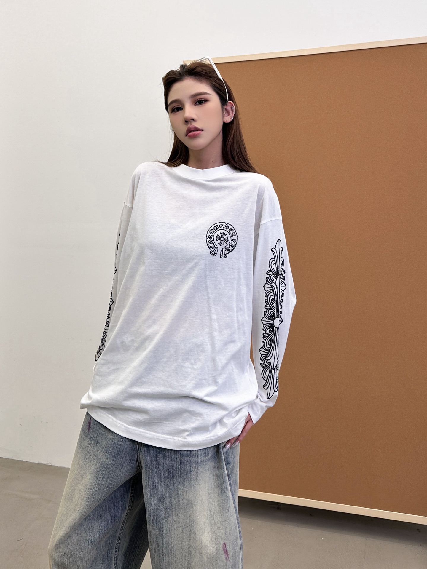NO:334737,Croxin | New long-sleeved t, laundry washing process and full-body printed ironing diamonds, cotton, same style for men and women, size sml, chrome hearts, alexander wang19860909克罗心 ｜ 新款长袖t,成衣洗水工艺加全身印花烫钻,棉,男女同款,尺码sml,,chrome hearts,alexander wang,Women's clothing