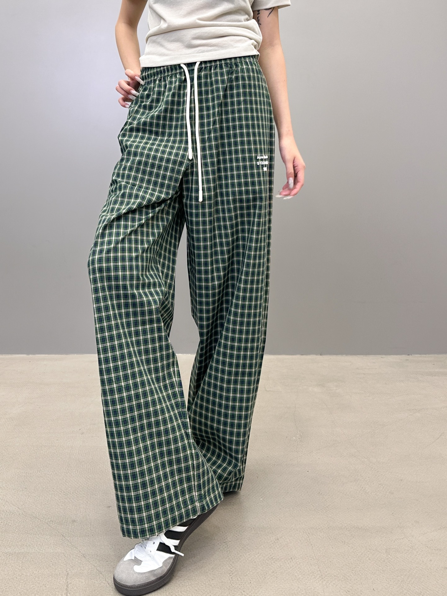 NO:334739,Acne | New casual pants, classic front and rear embroidery logo, cotton special plaid fabric, same style for men and women, size sml, acne studios, alexander wang19860909Acne ｜ 新款休闲裤,经典前后刺绣标,全棉特殊格子面料,男女同款,尺码sml,,acne studios,alexander wang,Women's clothing
