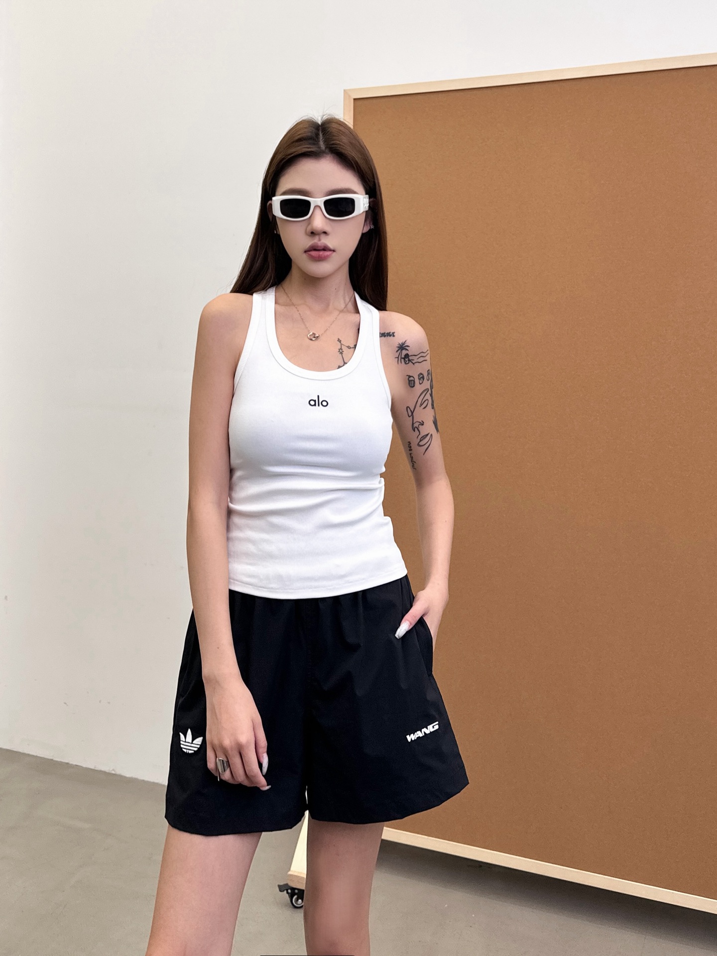 NO:335163,alo ｜ New sports vest, classic thick printed logo, cotton-blend fabric with strong skin-friendly feel, size sml, alexander wang19860909alo ｜ 新款运动背心,经典厚版印花标,人棉混纺面料亲肤感强,尺码sml,,alexander wang,Women's clothing