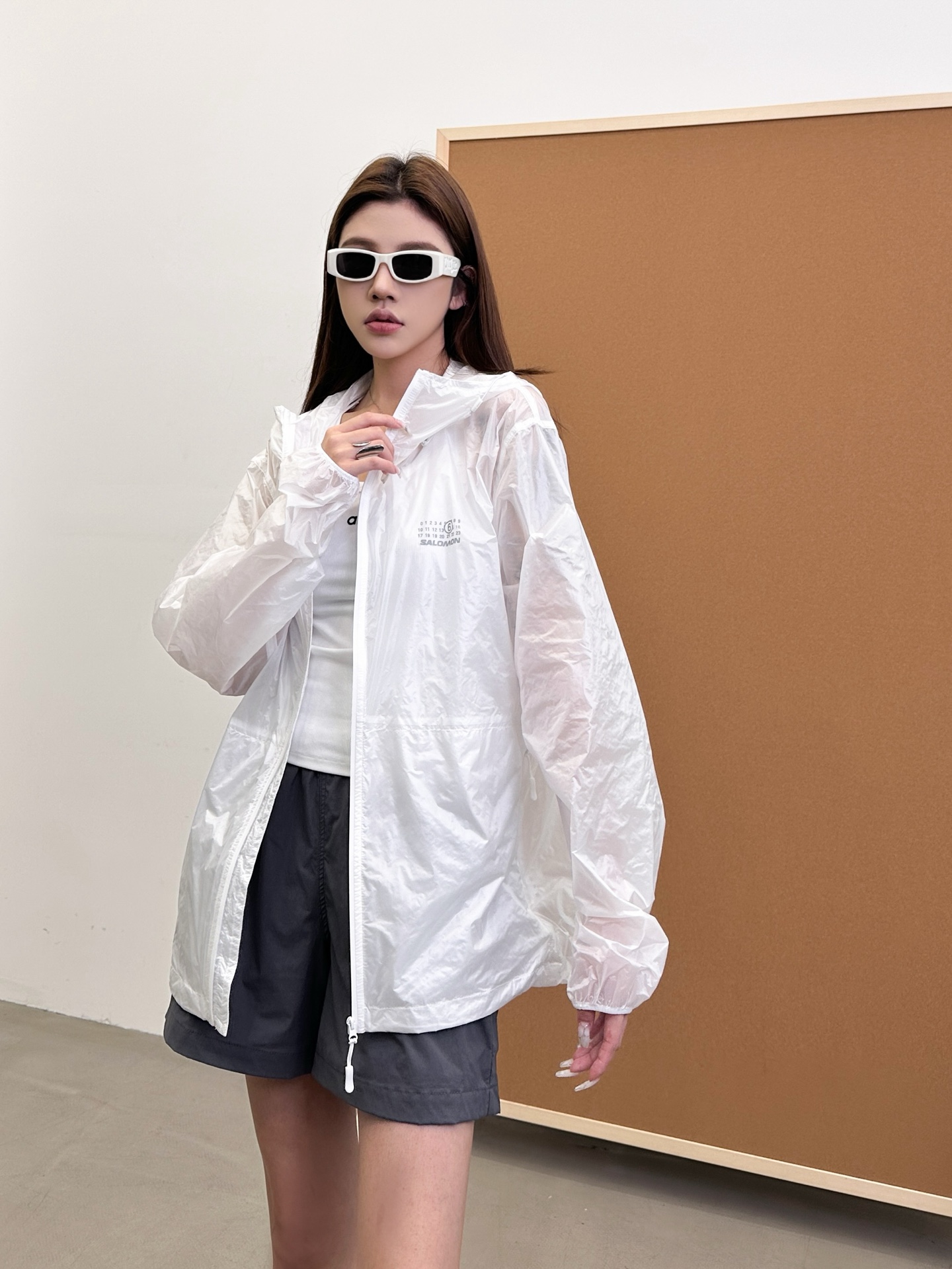 NO:335171,mm6 ｜ New sun protection clothes, classic reflective printed logo, mm6&salomon joint series, same style for men and women, size sml,,masion margiela,alexander wang19860909mm6 ｜ 新款防晒衣,经典反光印花标,mm6&salomon联名系列,男女同款,尺码sml,,masion margiela,alexander wang,Women's clothing