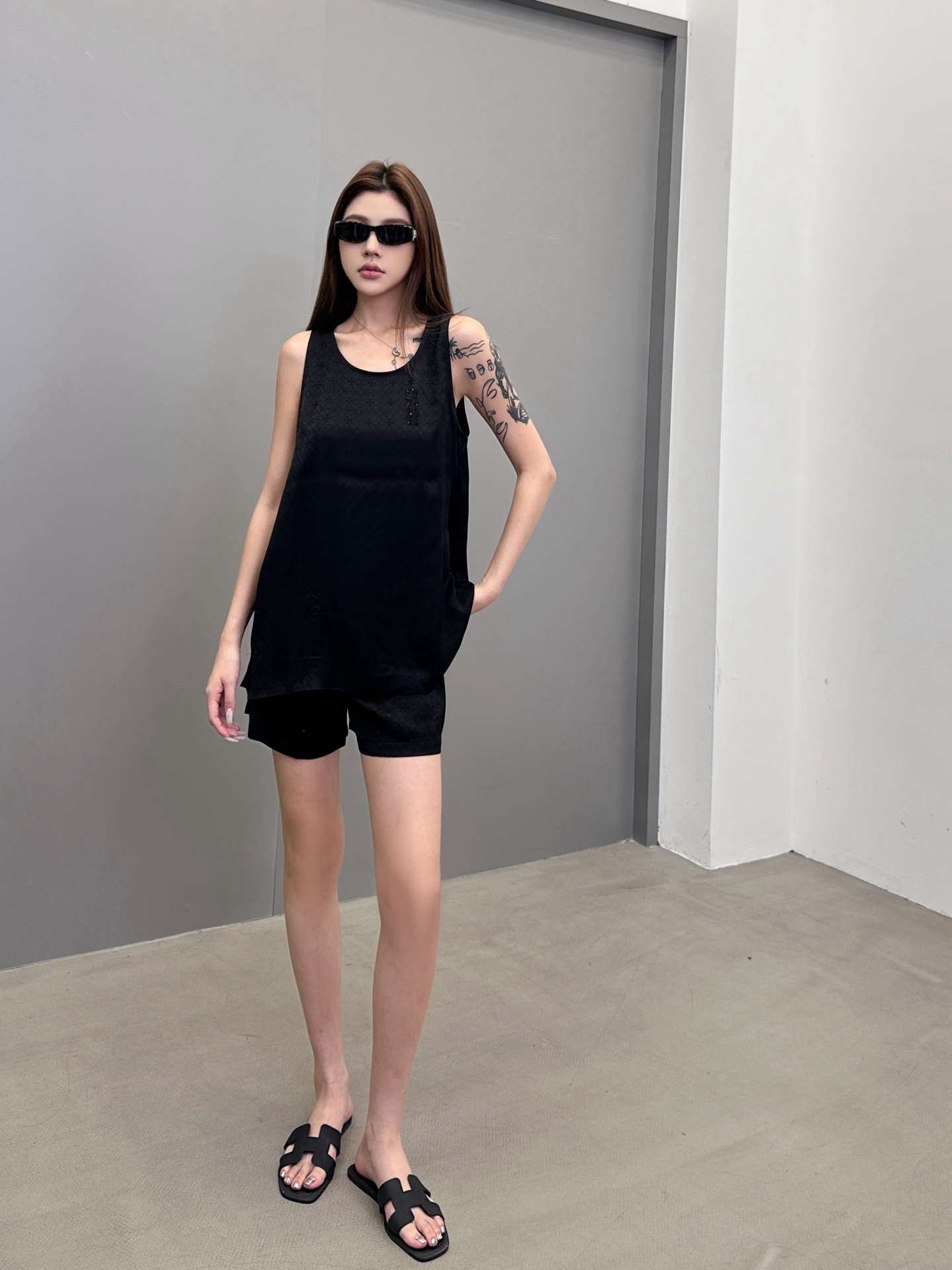 NO:335179,Croxin | New jacquard vest, silk cotton jacquard fabric, classic diamond label, size sml, chrome hearts, alexander wang19860909克罗心 ｜ 新款提花背心,人丝人棉提花面料,经典烫钻标,尺码sml,,chrome hearts,alexander wang,Women's clothing