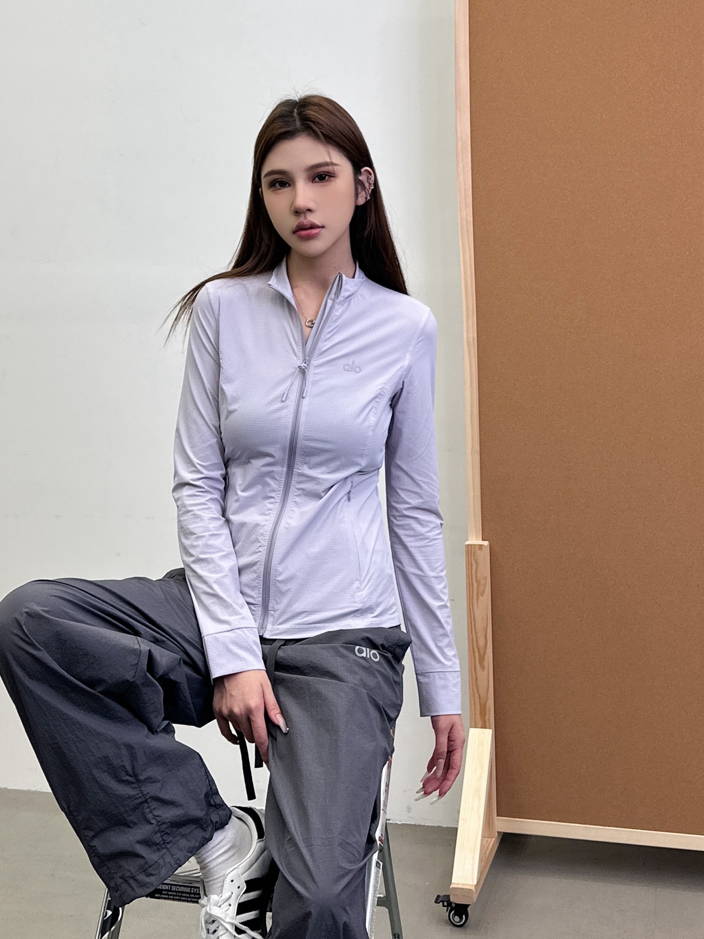 NO:415983,alo ｜ New sun protection suit, classic thick reflective printed logo, imported sun protection fabric, size sml, alexander wang19860909alo ｜ 新款防晒服,经典厚版反光印花标,进口防晒面料,尺码sml,,alexander wang,Women's clothing