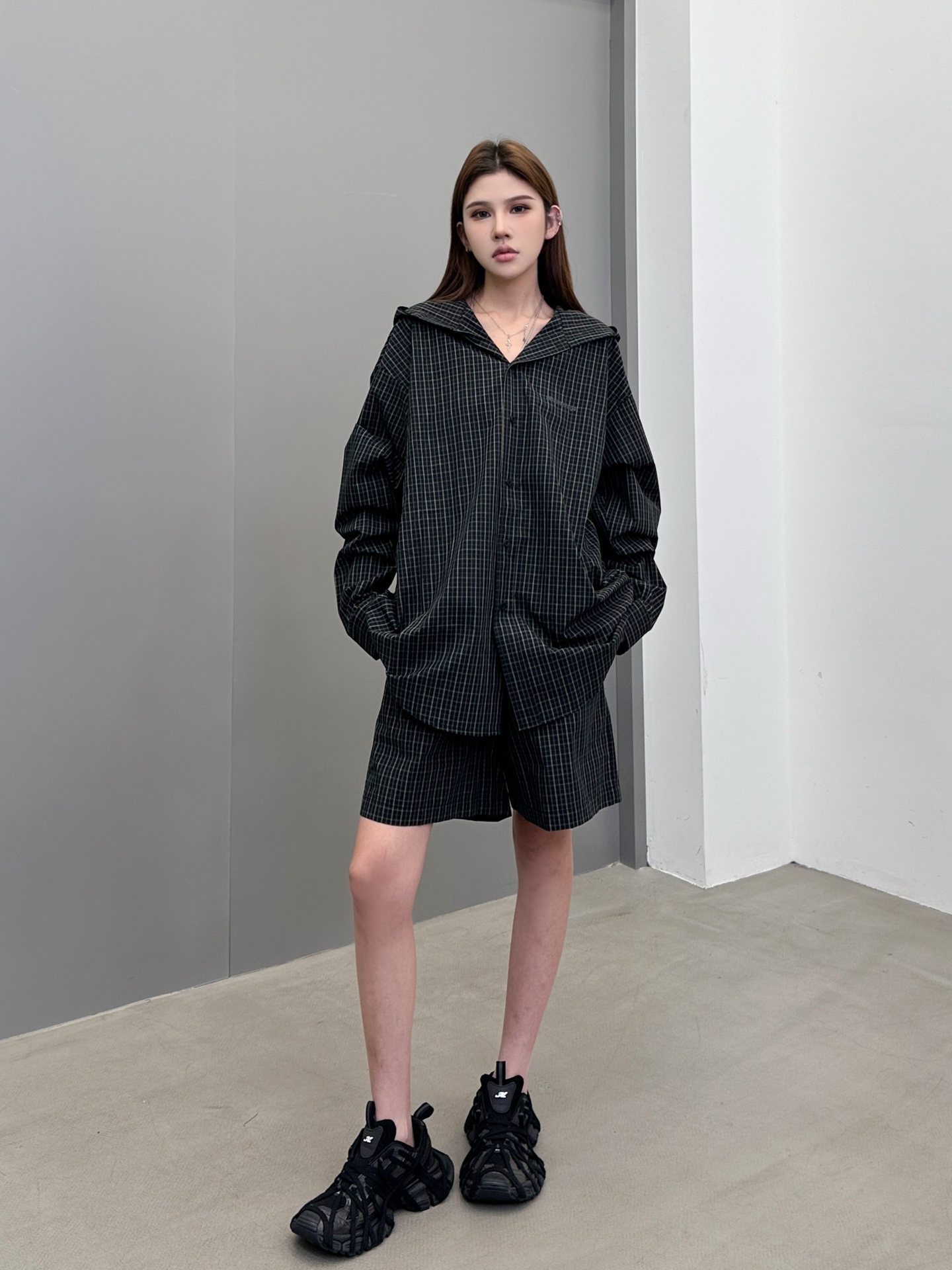 NO:417672,Shirt Shorts Paris | New plaid suit, classic embroidery logo, latest original plaid fabric, cotton, same style for men and women, size sml, shorts, alexander wang19860909衬衣 短裤 巴黎 ｜ 新款格子套装,经典刺绣标,最新原版格子面料,棉,男女同款,尺码sml,,shorts,alexander wang,Women's clothing