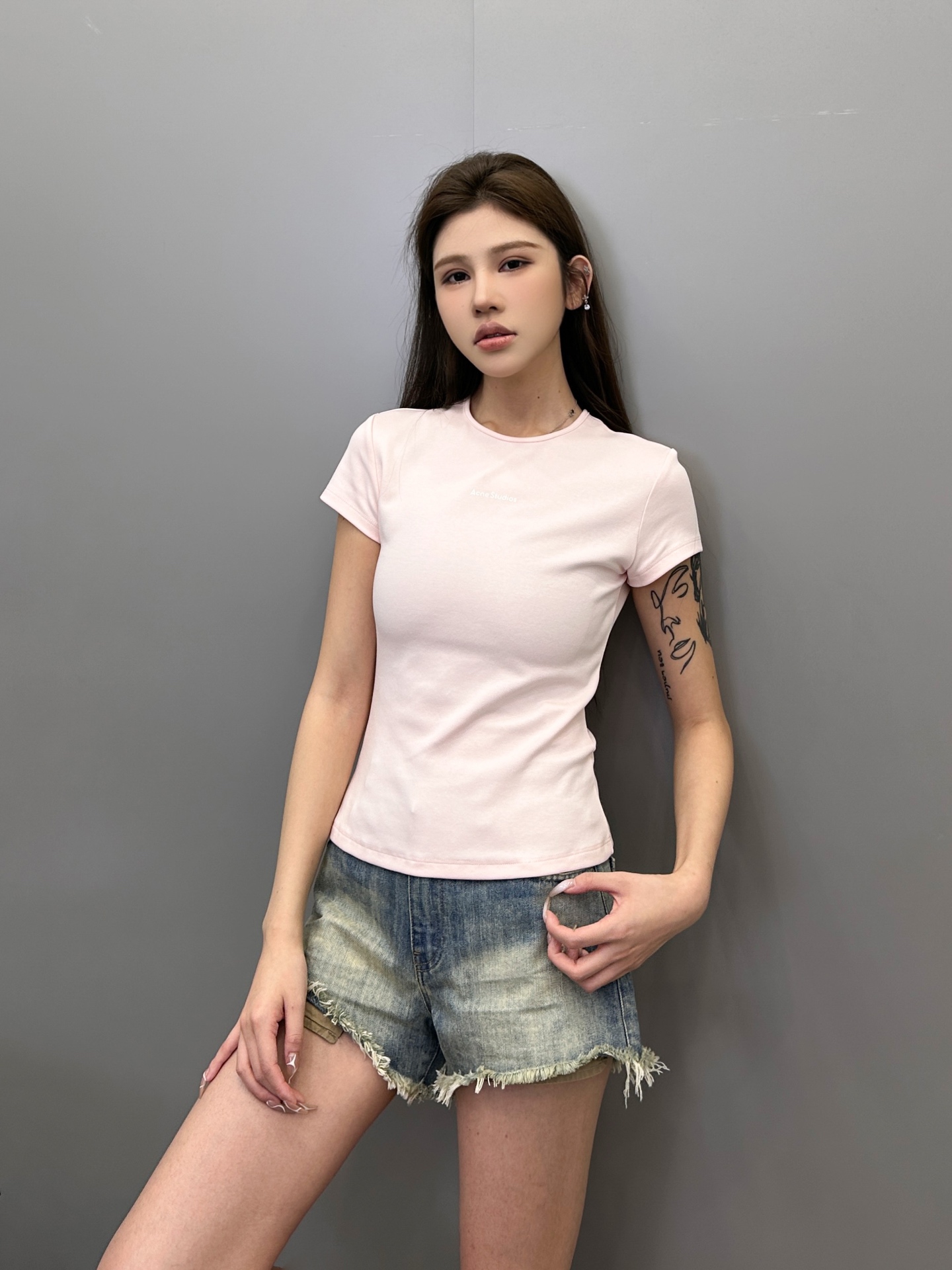 NO:436312,Acne | New short-sleeved base, classic printed logo, imported lyesel cotton with super skin-friendly feel, size sml, acne studios, T-shirt, alexander wang19860909Acne ｜ 新款短袖打底,经典印花标,进口莱赛尔棉亲肤感超强,尺码sml,,acne studios,T-shirt,alexander wang,Women's clothing