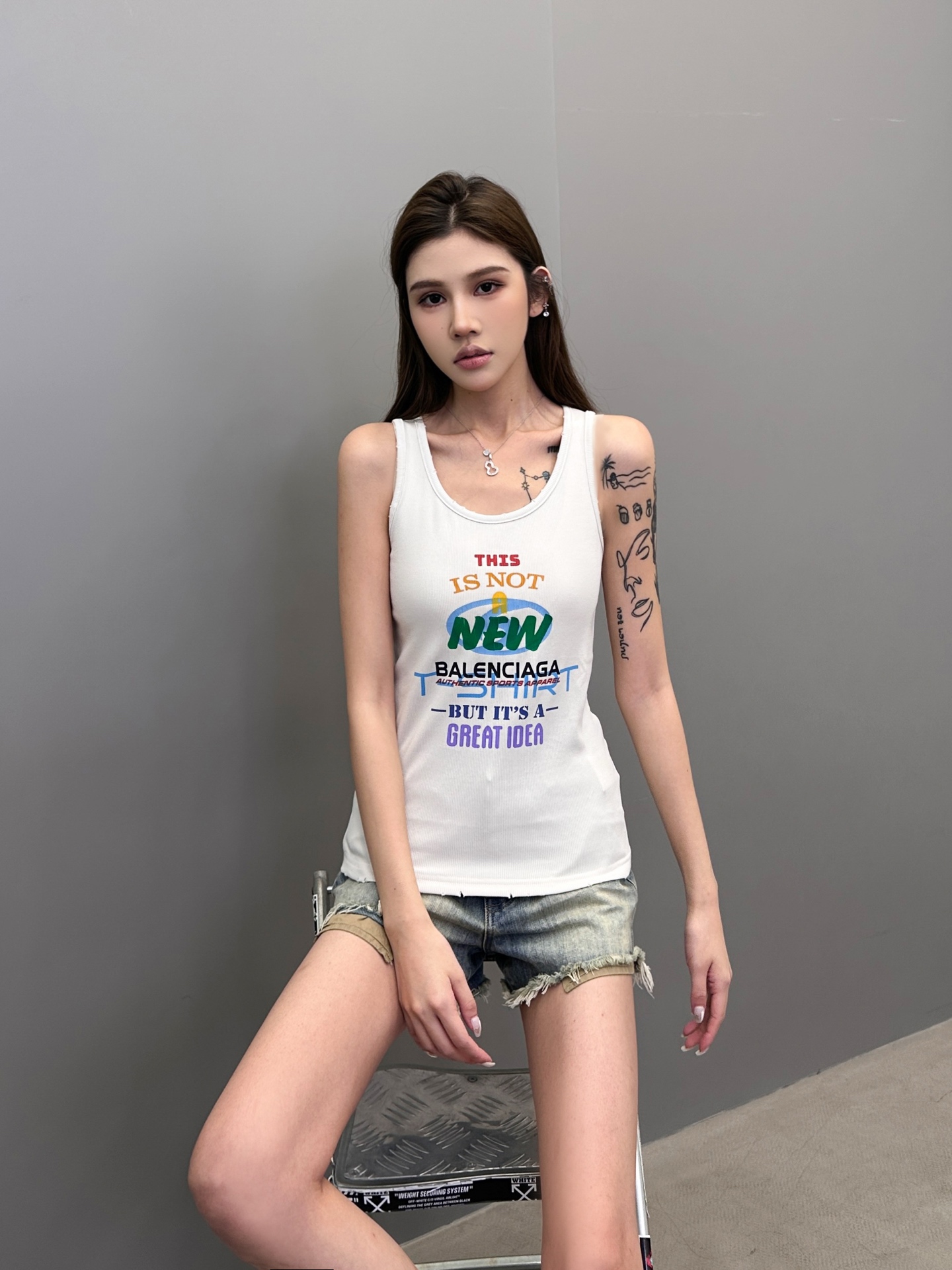 NO:454718,? Paris ｜ New vest, laundry, water, cracking and slurry printing process, cotton blended fabric, size sml, alexander wang19860909? 巴黎 ｜ 新款背心,成衣洗水吊磨裂浆印花工艺,人棉混纺面料,尺码sml,,alexander wang,Women's clothing