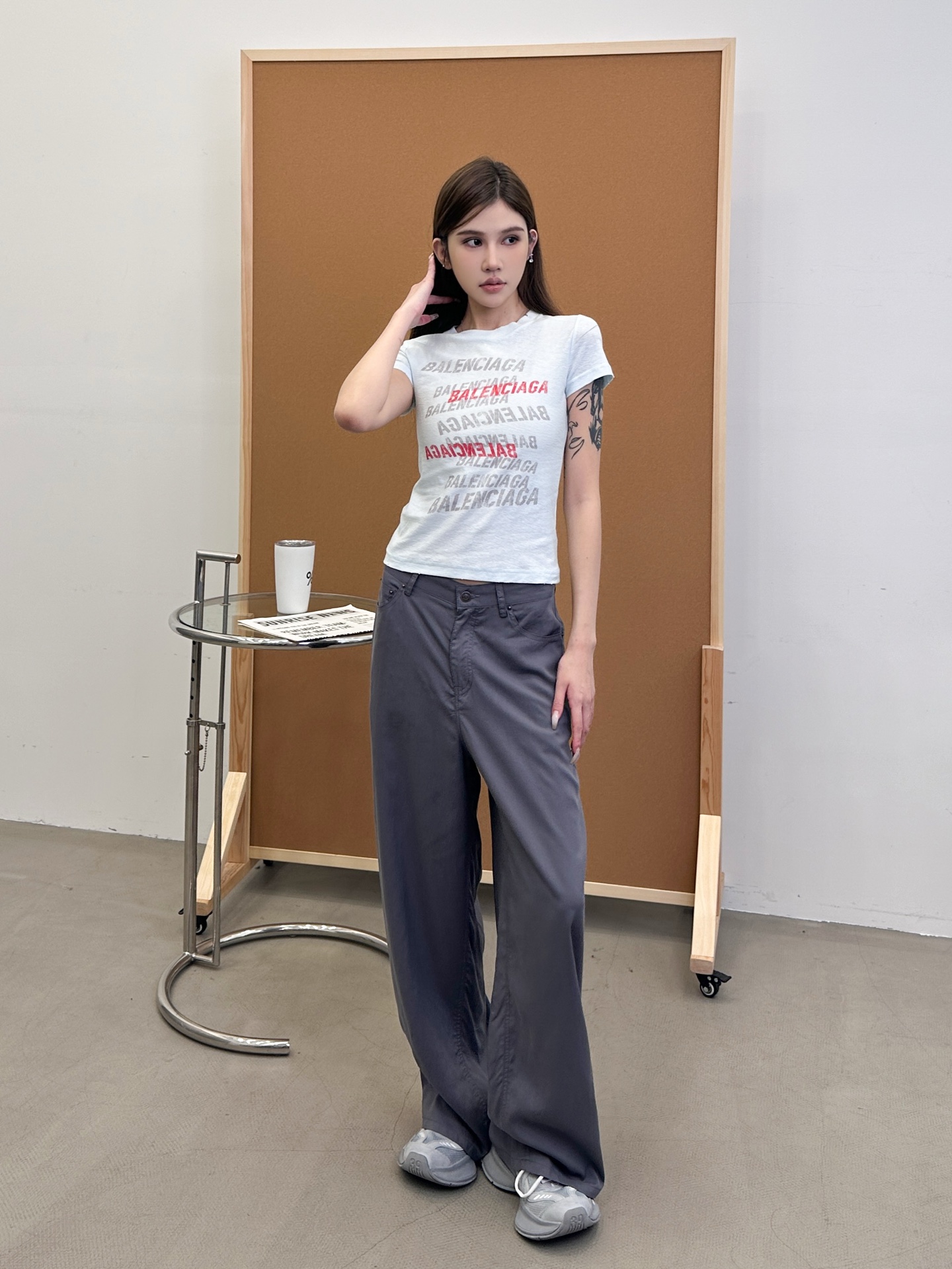 NO:457911,Paris ｜ New casual pants, classic straight casual style, tensile fabric, comfortable and stylish, same style for men and women, size sml, alexander wang19860909巴黎 ｜ 新款休闲裤,经典直筒休闲款式,天丝面料,舒适有型,男女同款,尺码sml,,alexander wang,Women's clothing