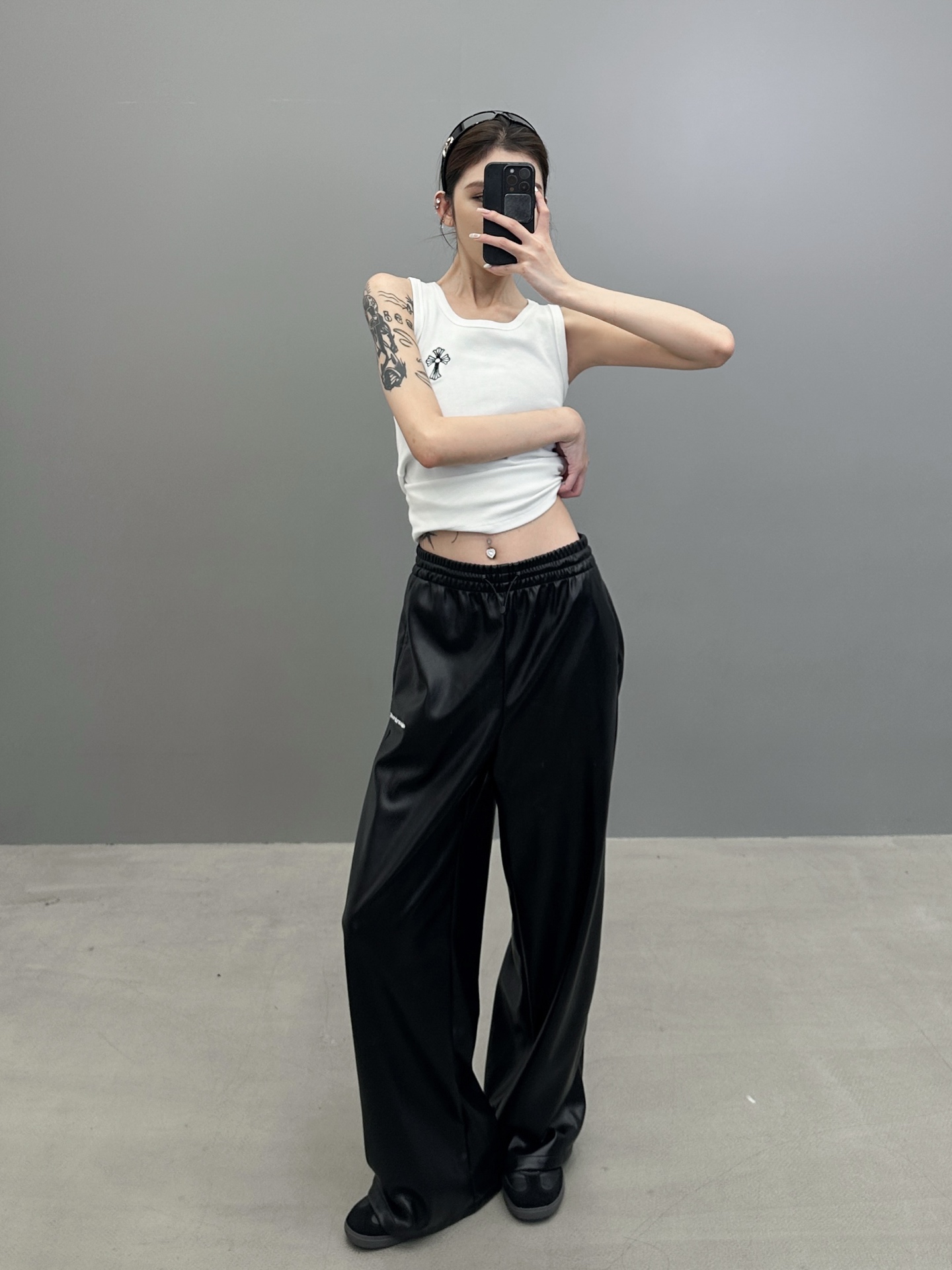 NO:460939,King | New casual pants, classic embroidery label, imported environmentally friendly protein leather fabric, casual and fashionable, size sml, alexander wang, alexander wang19860909大王 ｜ 新款休闲裤,经典刺绣标,进口环保蛋白皮面料,休闲时尚,尺码sml,,alexander wang,alexander wang,Women's clothing