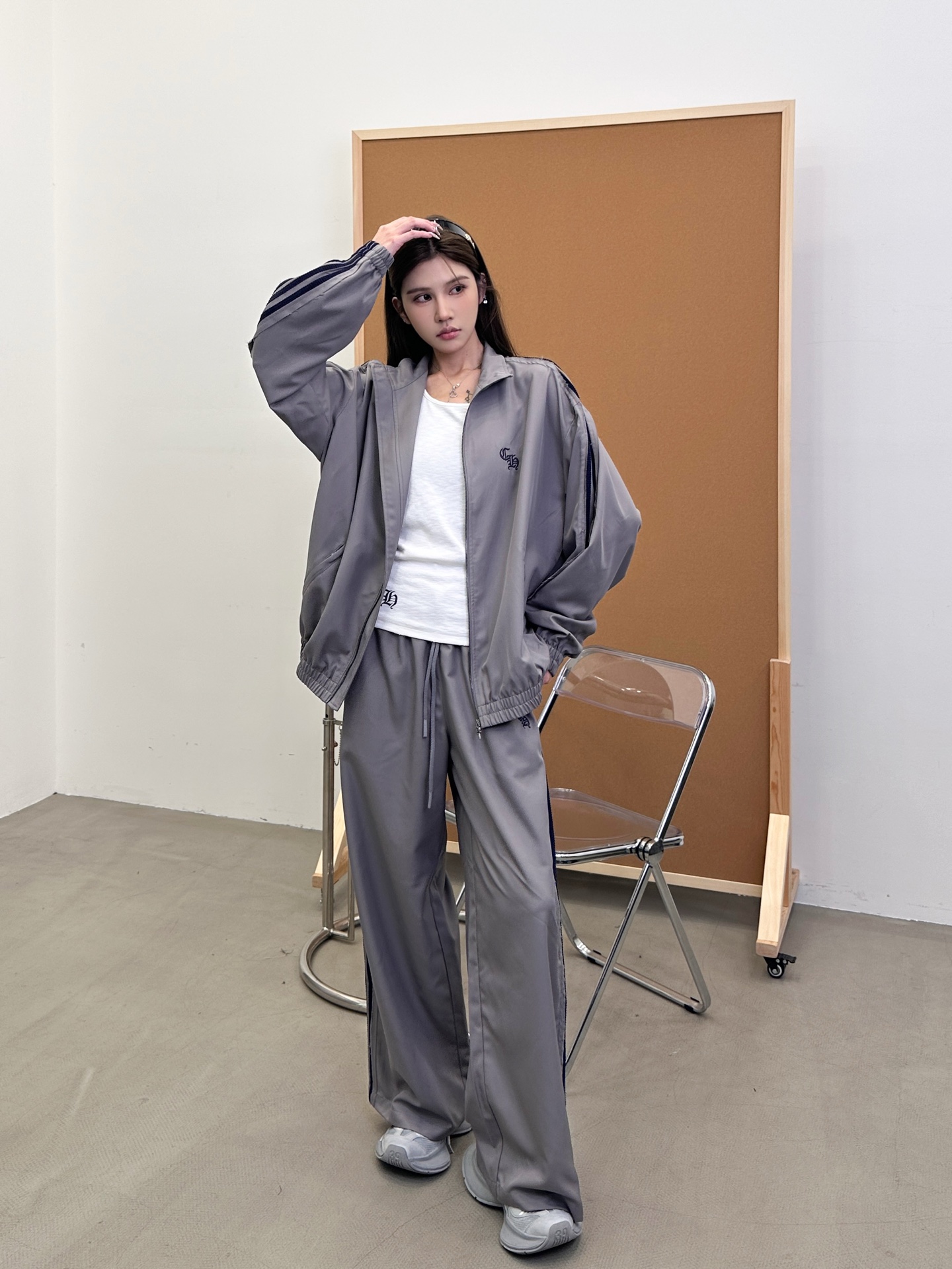 NO:464775,Tops, pants, Croxin | New casual suit, classic embroidery logo, handmade corduroy side bar craft, fashionable and casual, same style for men and women, size sml, chrome hearts, alexander wang19860909上衣 裤子 克罗心 ｜ 新款休闲套装,经典刺绣标,手工车灯芯绒侧杠工艺,时尚休闲,男女同款,尺码sml,,chrome hearts,alexander wang,Women's clothing