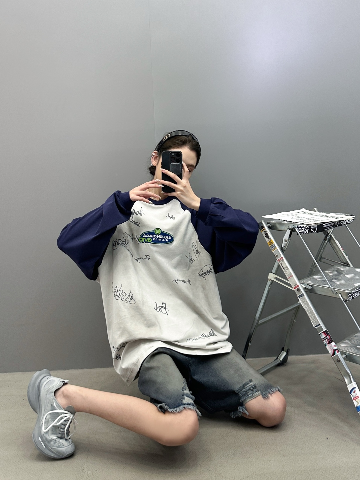 NO:468234,Paris ｜ New long-sleeved T, laundry, water, hanging and spray-color printing superposition technology plus multi-color three-dimensional embroidery, same style for men and women, size sml, alexander wang19860909巴黎 ｜ 新款长袖t,成衣洗水吊磨喷色印花叠加工艺加多色立体刺绣,男女同款,尺码sml,,alexander wang,Women's clothing