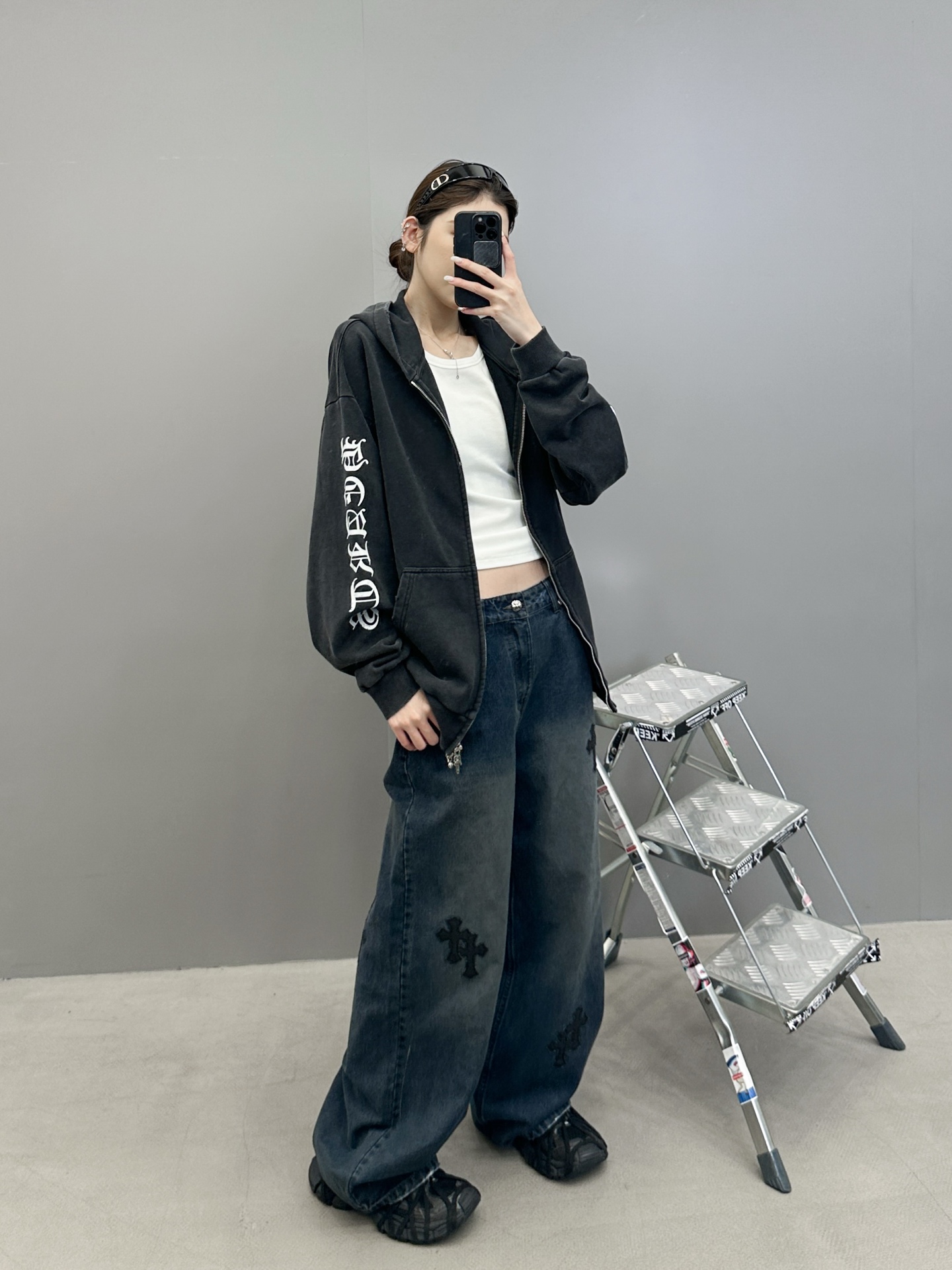 NO:468256,? Croxin ｜ New sweatshirt cardigan, ready-to-wear stir-fry color hanging grinding technology plus multiple prints on the whole body, same style for men and women, size sml, chrome hearts, hoodie, sweatshirts, alexander wang19860909? 克罗心 ｜ 新款卫衣开衫,成衣炒色吊磨工艺加全身多处印花,男女同款,尺码sml,,chrome hearts,hoodie,sweatshirts,alexander wang,Women's clothing
