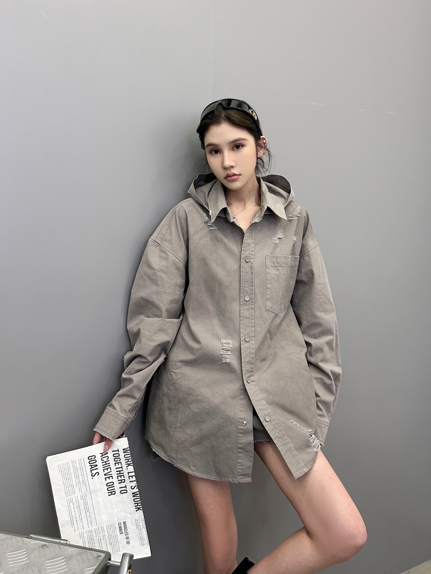 NO:468270,Paris ｜ New shirt jacket, ready-to-wear washing water spray color grinding technology plus classic embroidery mark, high-density cotton plaid fabric, same style for men and women, size sml, jackets & coats, alexander wang19860909巴黎 ｜ 新款衬衣外套,成衣洗水喷色磨破工艺加经典刺绣标,高密全棉暗格面料,男女同款,尺码sml,,jackets & coats,alexander wang,Women's clothing