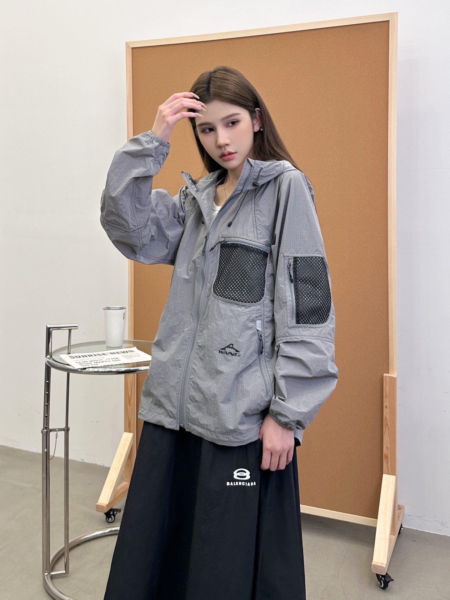 NO:469709,King | New functional windbreaker, classic printed and structural workmanship, special three-proof fabric, same style for men and women, size sml, alexander wang, alexander wang19860909大王 ｜ 新款机能风衣,经典印花标加结构做工,特殊三防面料,男女同款,尺码sml,,alexander wang,alexander wang,Women's clothing