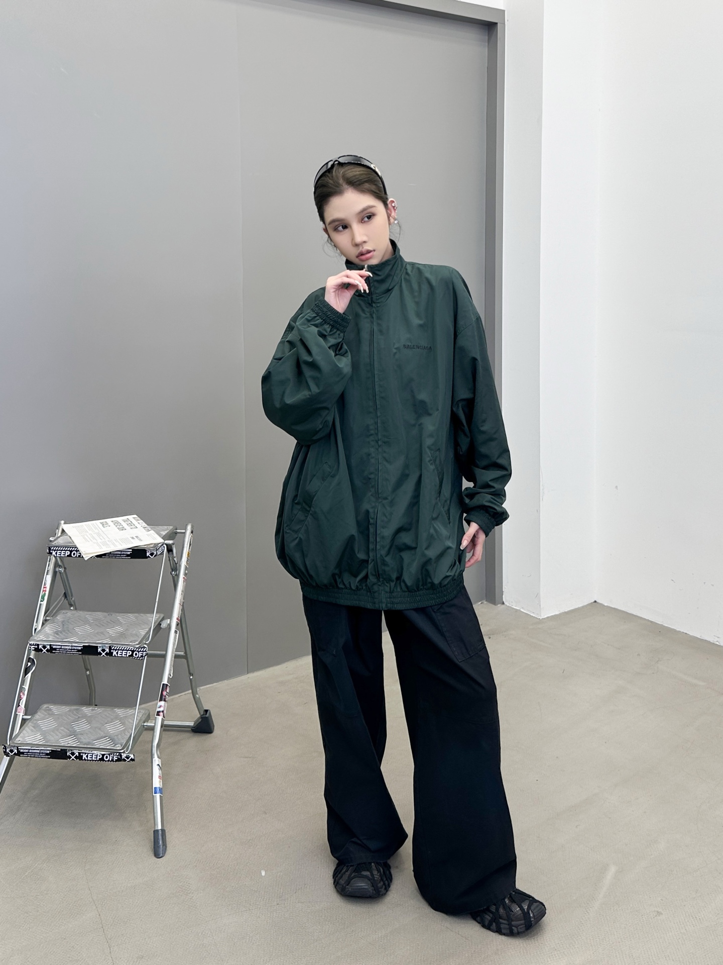 NO:477530,Paris ｜ New jacket, laundry wash water and classic embroidery logo on the front and back, casual and fashionable, same style for men and women, size sml,, jackets & coats, jackets & coats, alexander wang19860909巴黎 ｜ 新款夹克外套,成衣洗水加前后经典刺绣标,休闲时尚,男女同款,尺码sml,,jackets & coats,jackets & coats,alexander wang,Women's clothing