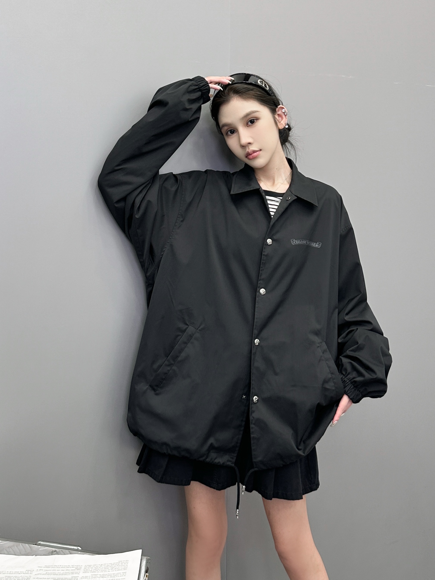 NO:477506,Croxin | New windbreaker jacket, ready-to-wear printed logo, classic hardware accessories, fashionable and casual, same style for men and women, size sml, chrome hearts, jackets & coats, alexander wang19860909克罗心 ｜ 新款风衣外套,成衣多处印花标,经典五金配饰,时尚休闲,男女同款,尺码sml,,chrome hearts,jackets & coats,alexander wang,Women's clothing
