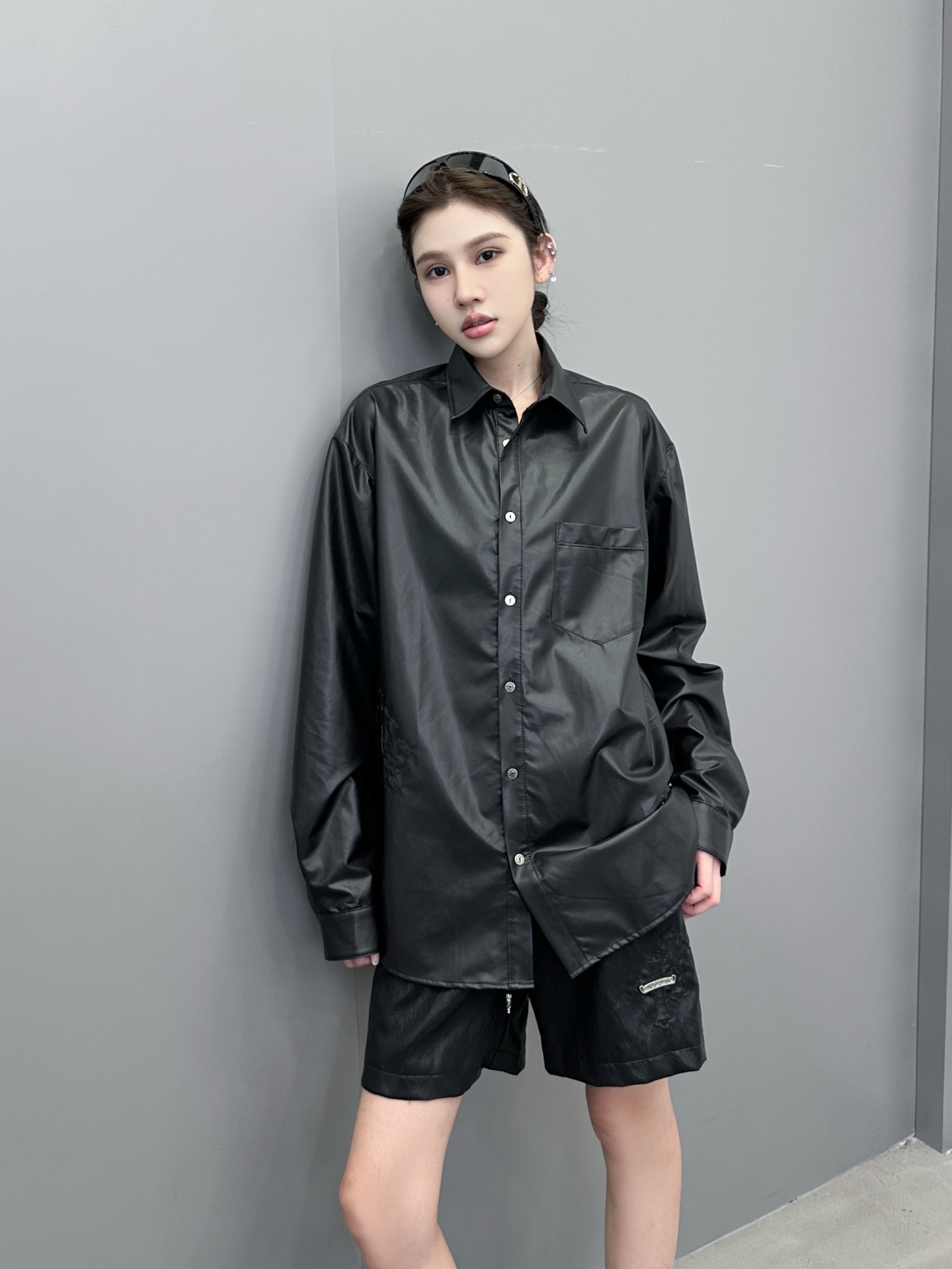 NO:480554,Croxin | New pu jacket, neckline pu fabric plus custom lining, handmade car cross marking craftsmanship, same style for men and women, size sml, chrome hearts, jackets & coats, alexander wang19860909克罗心 ｜ 新款pu外套,领口pu面料加定制里布,手工车十字标工艺,男女同款,尺码sml,,chrome hearts,jackets & coats,alexander wang,Women's clothing