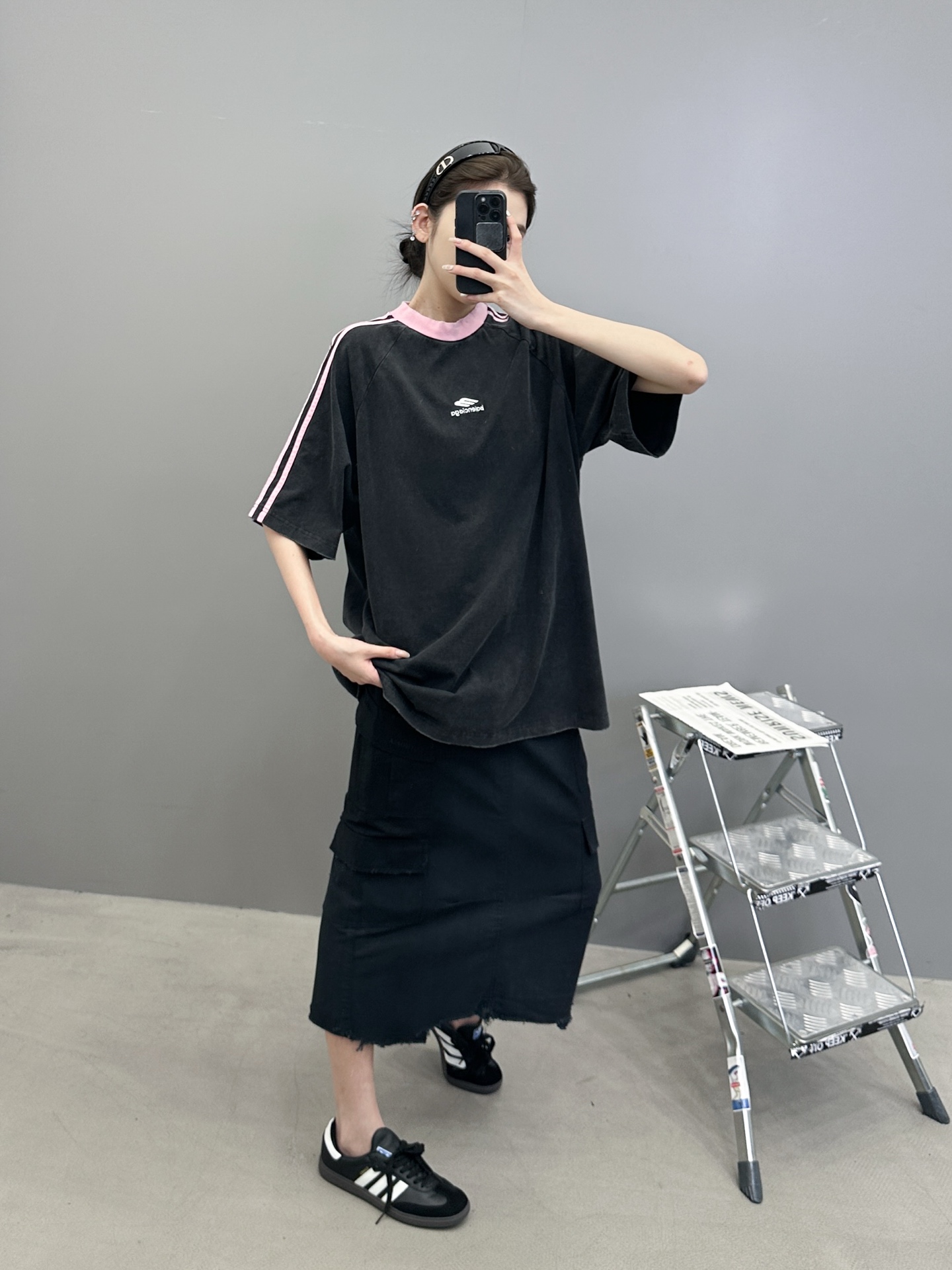 NO:483815,Paris ｜ New short-sleeved T, laundry wash and stir-fry color hanging technology plus handmade car bars, classic embroidery label, same style for men and women, size sml, T-shirt, alexander wang19860909巴黎 ｜ 新款短袖t,成衣洗水炒色吊磨工艺加手工车杠,经典刺绣标,男女同款,尺码sml,,T-shirt,alexander wang,Women's clothing