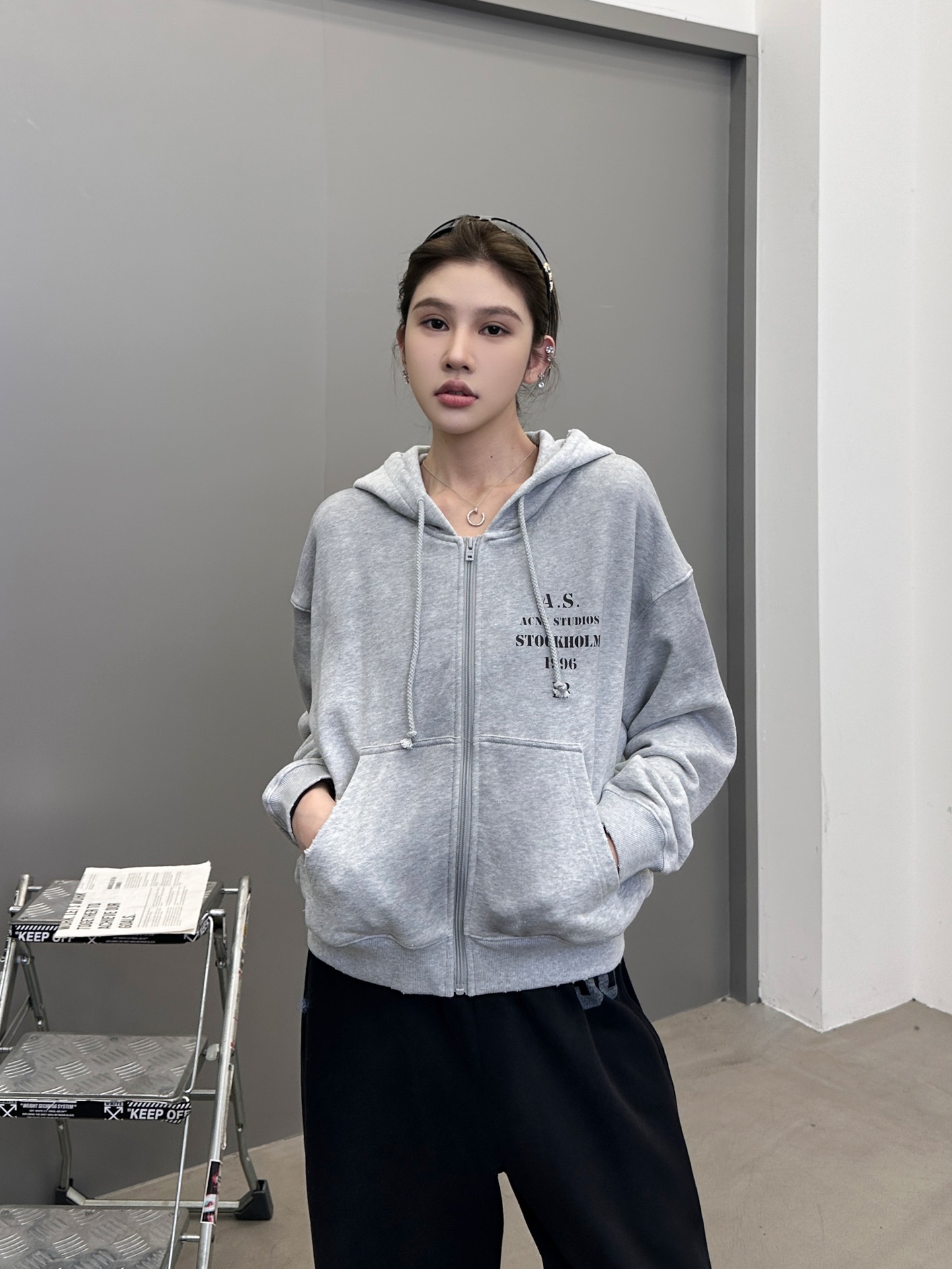 NO:486993,Acne｜ New sweatshirt cardigan, ready-to-wash washing water spray color hanging grinding and front and rear printing technology, same style for men and women, size sml, acne studios, hoodie, sweatshirts, alexander wang19860909Acne ｜ 新款卫衣开衫,成衣洗水喷色吊磨加前后印花工艺,男女同款,尺码sml,,acne studios,hoodie,sweatshirts,alexander wang,Women's clothing