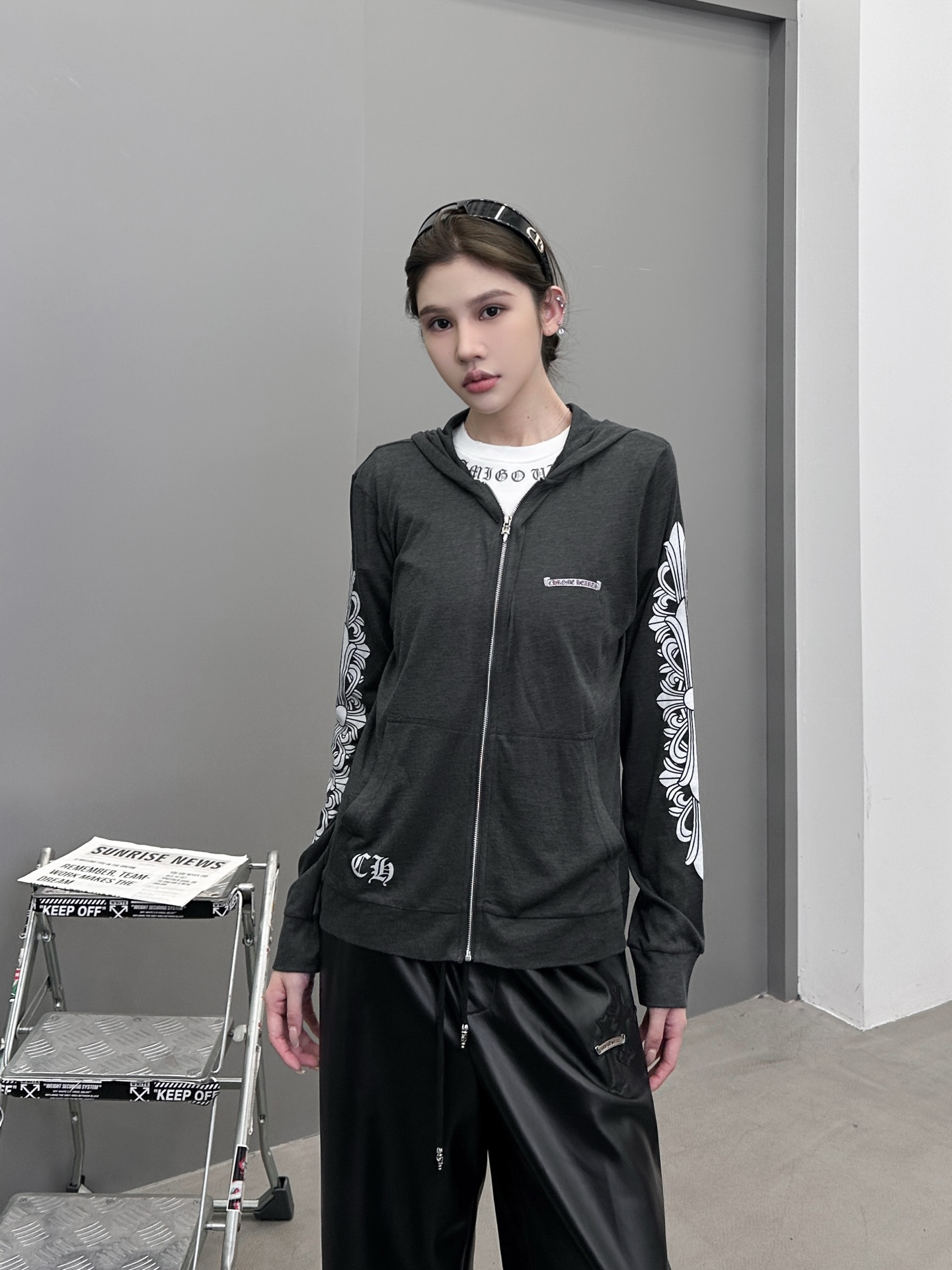 NO:486981,Croxin | New cardigan sweater, 5-position printing process for laundry washing water, Japanese imported wool modal blend fabric with extremely comfortable feeling, same style for men and women, size sml, chrome hearts, hoodie, sweatshirts, alexander wang19860909克罗心 ｜ 新款开衫卫衣,成衣洗水5处印花工艺,日本进口羊毛莫代尔混纺面料舒适感极高,男女同款,尺码sml,,chrome hearts,hoodie,sweatshirts,alexander wang,Women's clothing